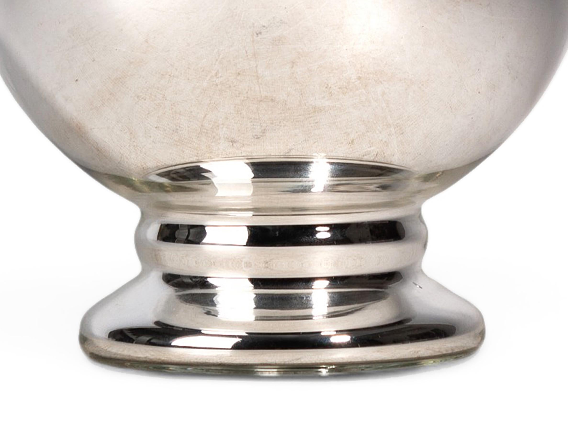 Vase sur pied en verre argenté réfléchissant moderne de l'ère spatiale du milieu du 20e siècle, Italie en vente 1