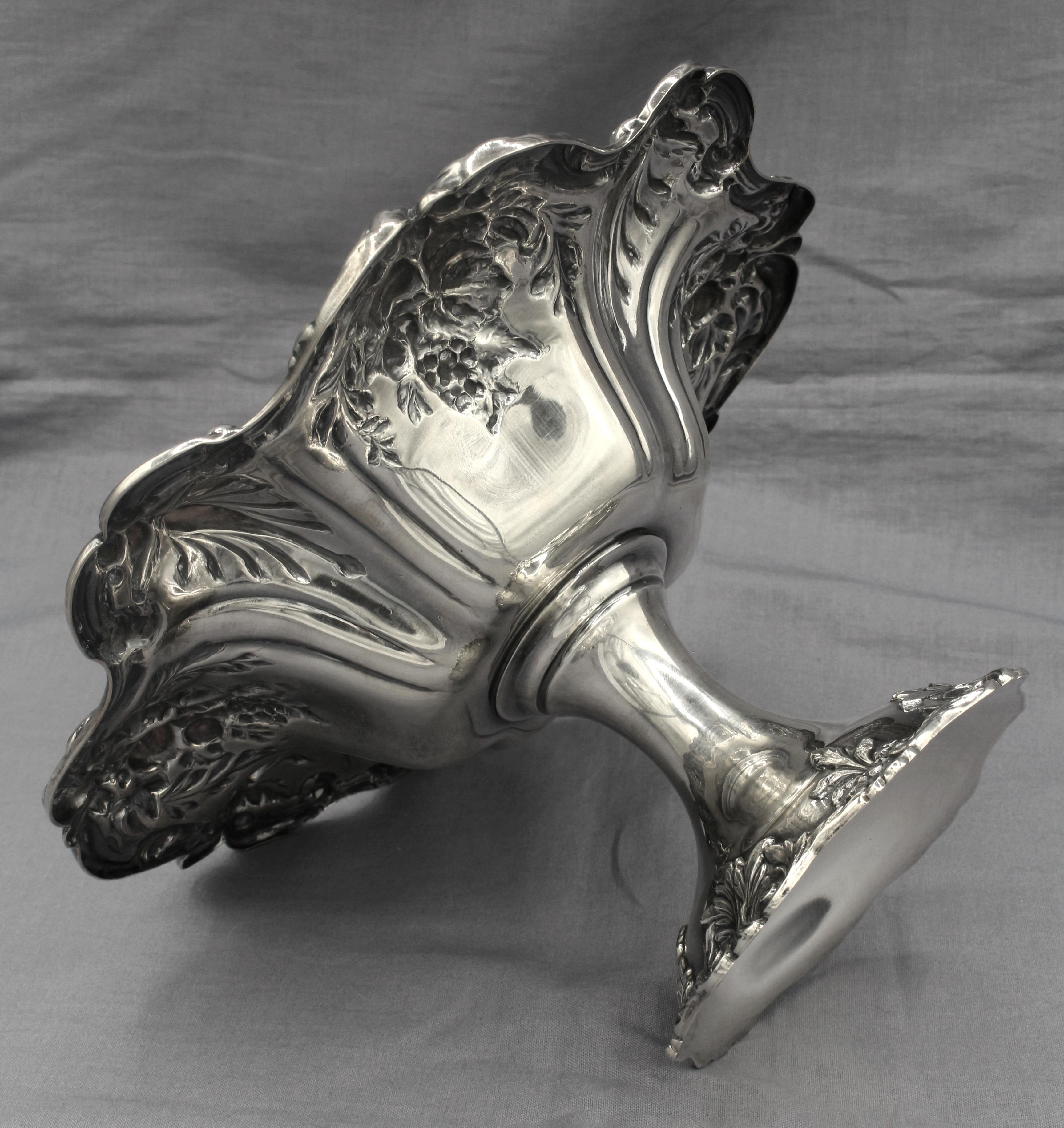 Mid-20th century sterling silver compote, Francis I pattern by Reed & Barton. Wonderful repousse work on bowl & foot. Marked: Reed & Barton, Sterling, X568, Francis I. 12.65 troy oz.
8
