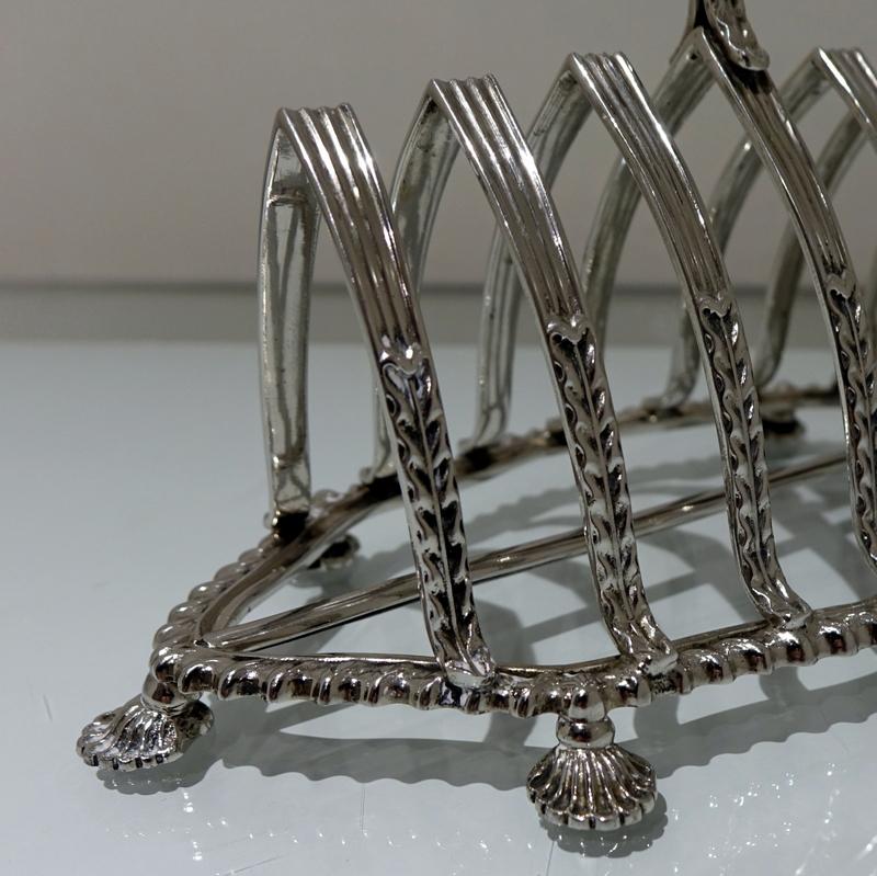 Mid-20th Century Sterling Silver Toast Rack, Birmingham, 1951 E Hill In Good Condition For Sale In 53-64 Chancery Lane, London
