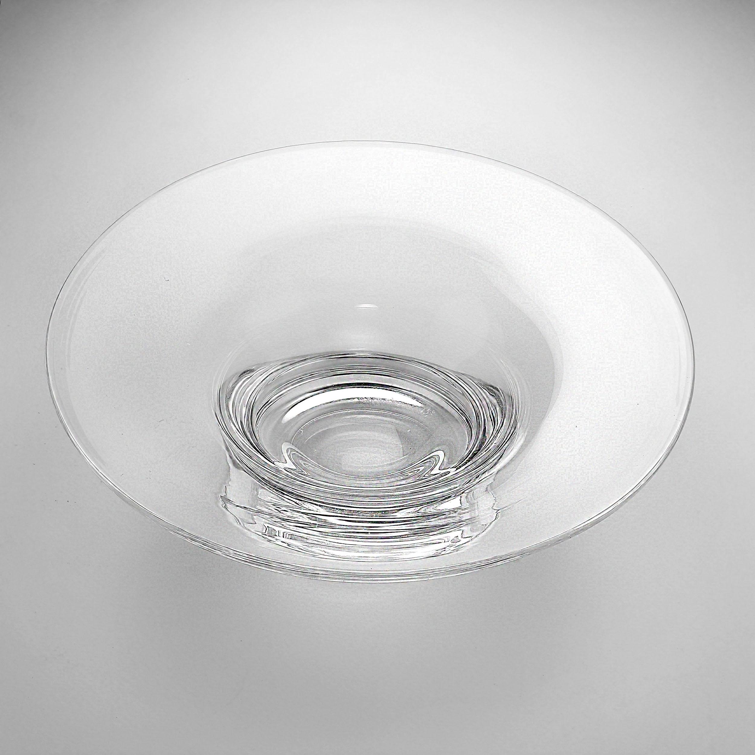 Mid 20th Century Steuben Glass 'Flare' Bowl In Excellent Condition For Sale In Raleigh, US