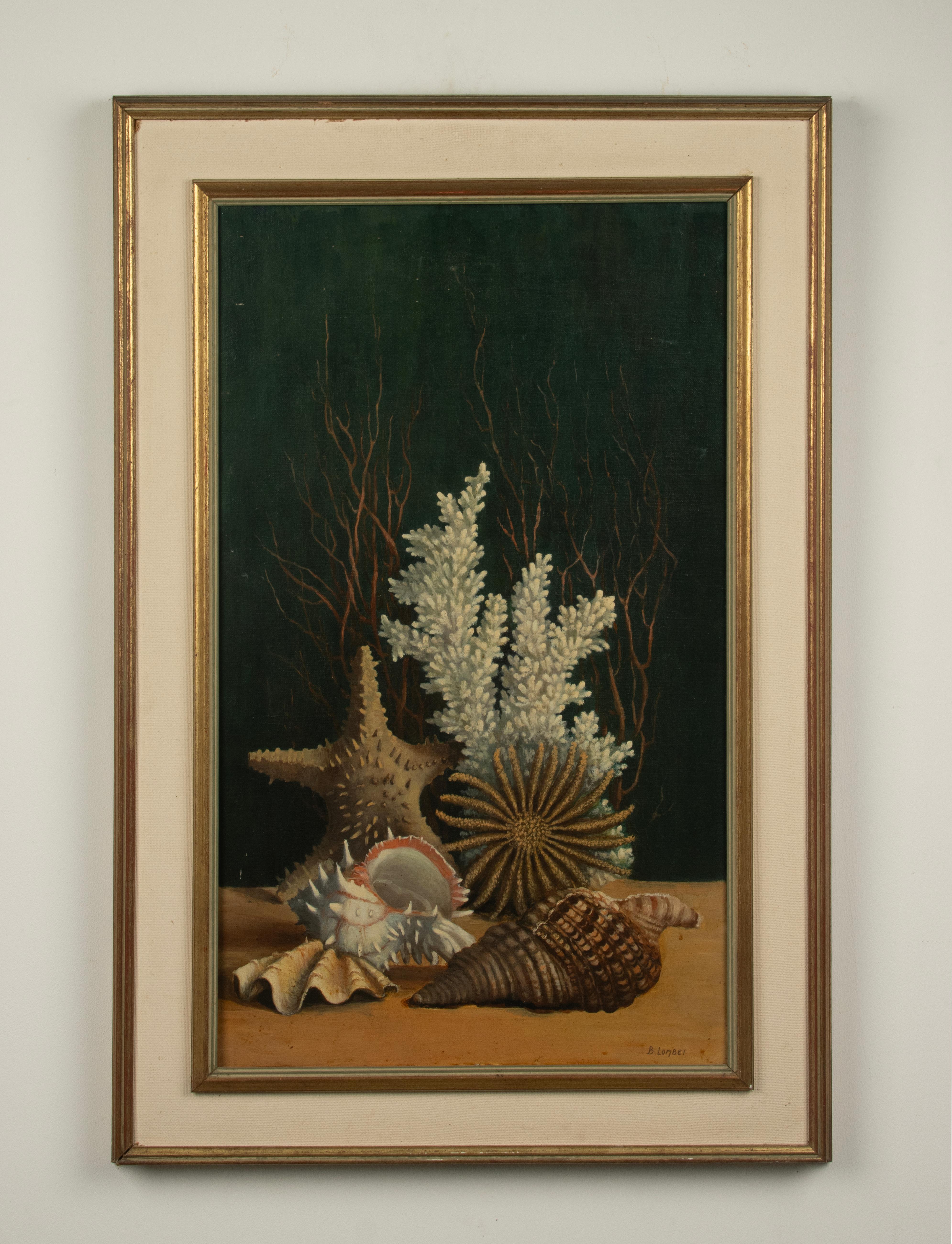 Beautiful and original still life painting by the Belgian artist Bertha Lombet, dating from around 1960. The work presents an uncommon and captivating subject: a delicate arrangement of shells, coral, and marine elements — a theme rarely seen in