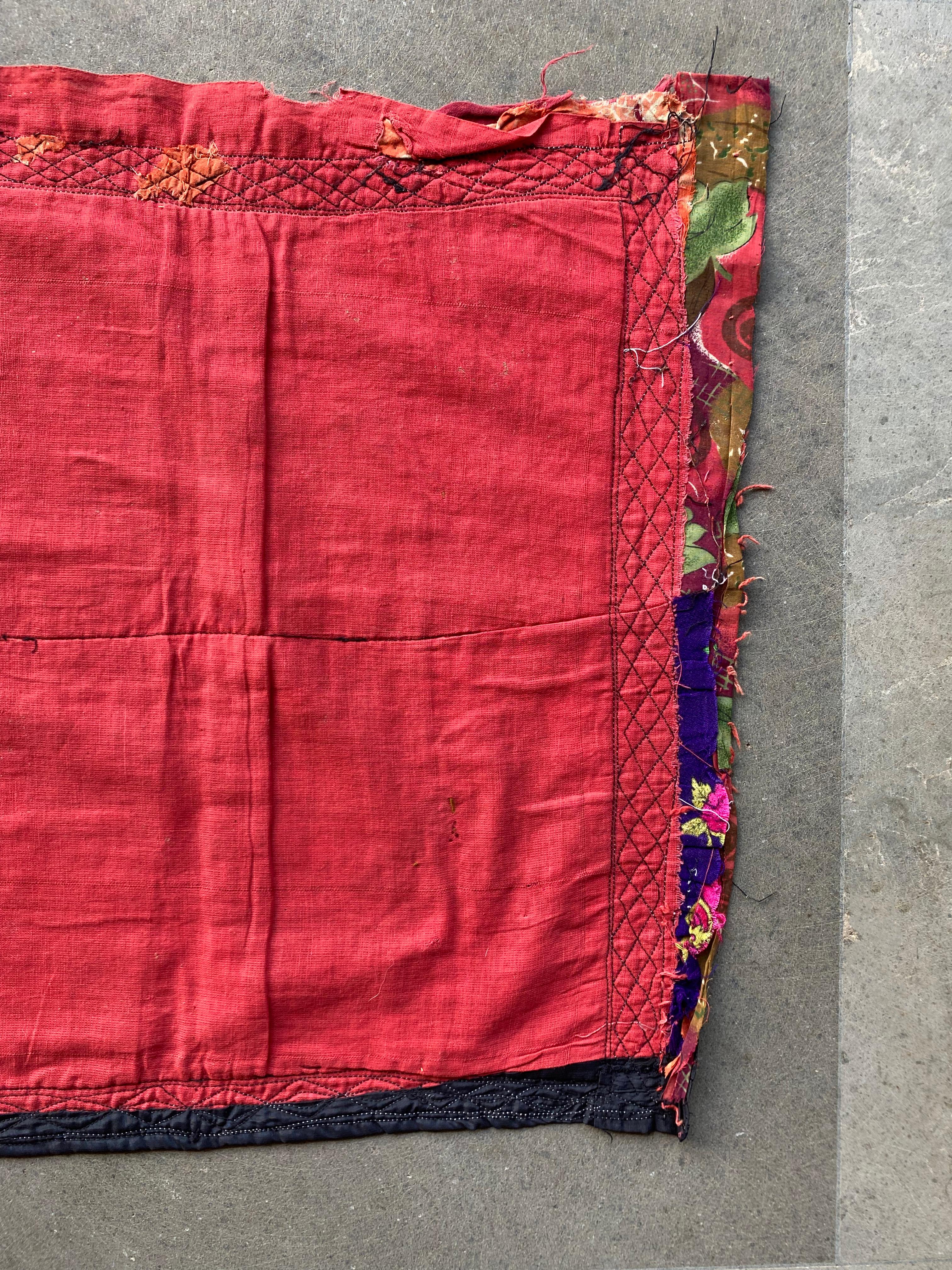 Central Asian Embroidered Textile, “Suzani”, Mid 20th Century For Sale 6