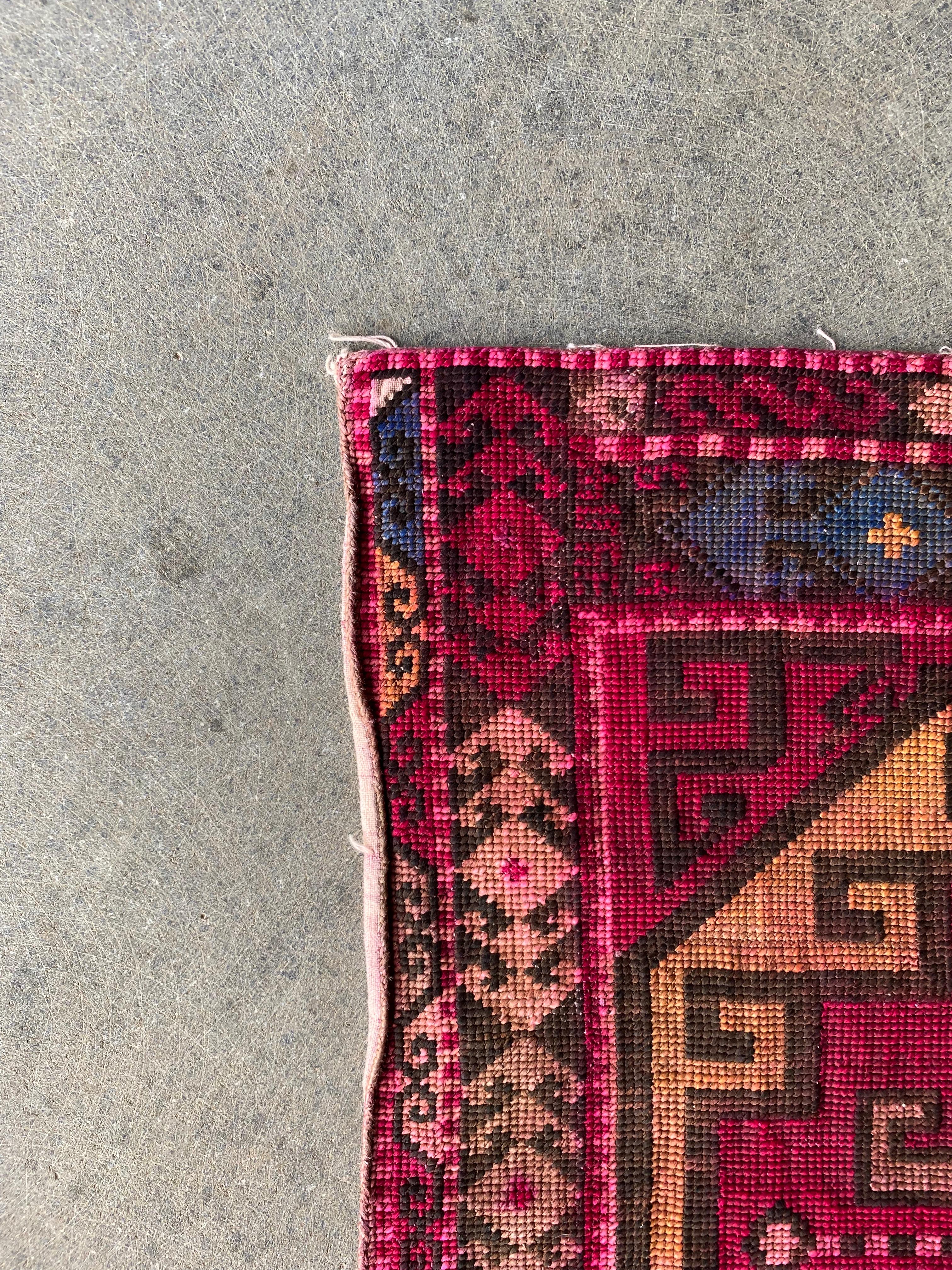 Coton Textile brodé Asie centrale, Suzani, milieu du XXe siècle en vente