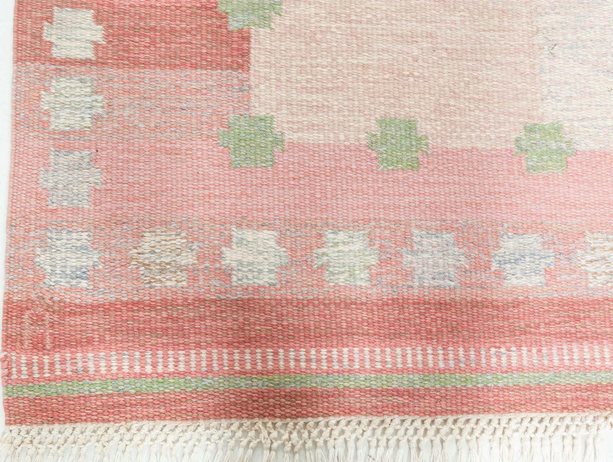Mid-20th Century Swedish Delicate Pink Geometric Rug by Agda Osterberg In Good Condition For Sale In New York, NY