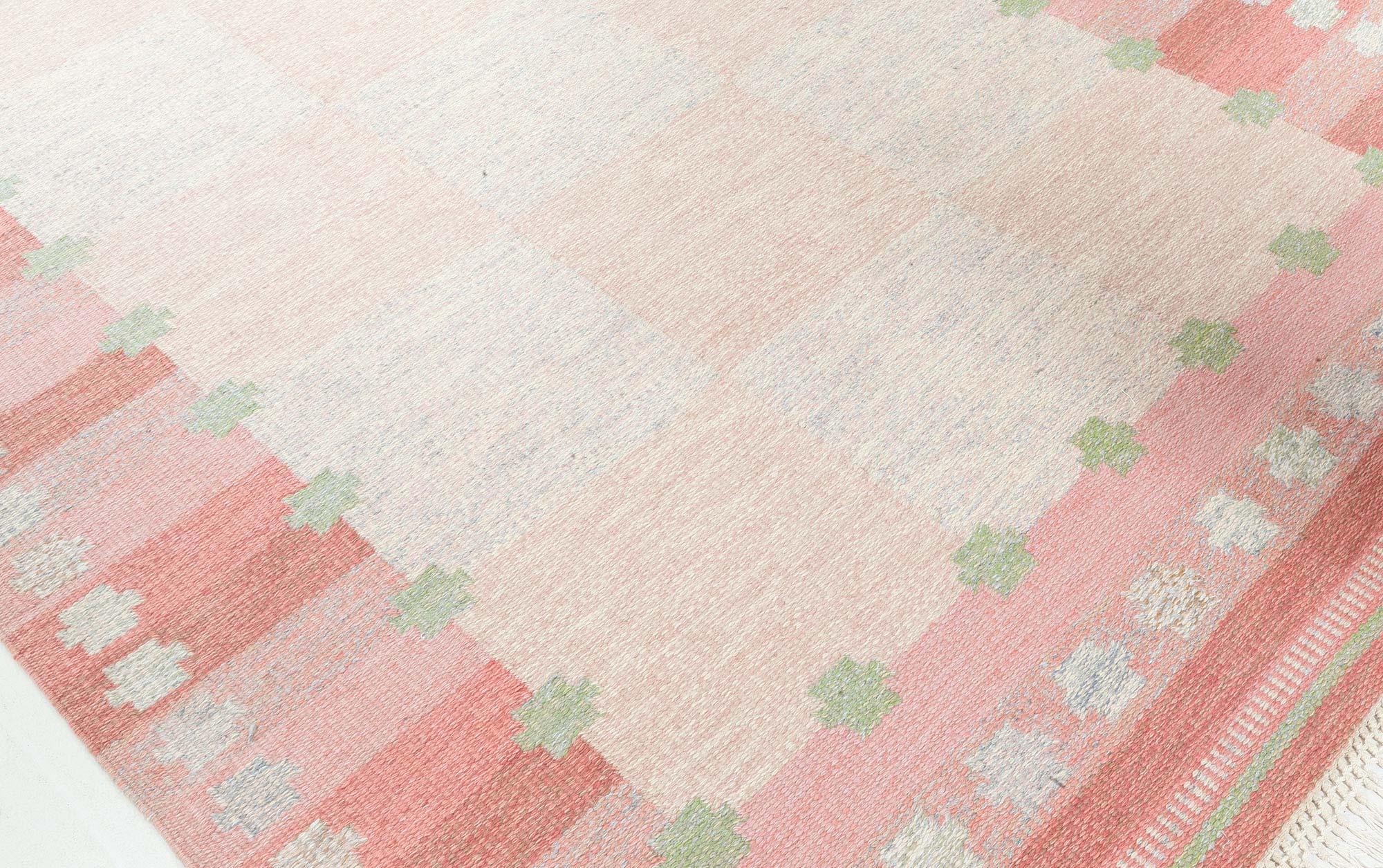 Mid-20th Century Swedish Delicate Pink Geometric Rug by Agda Osterberg For Sale 2