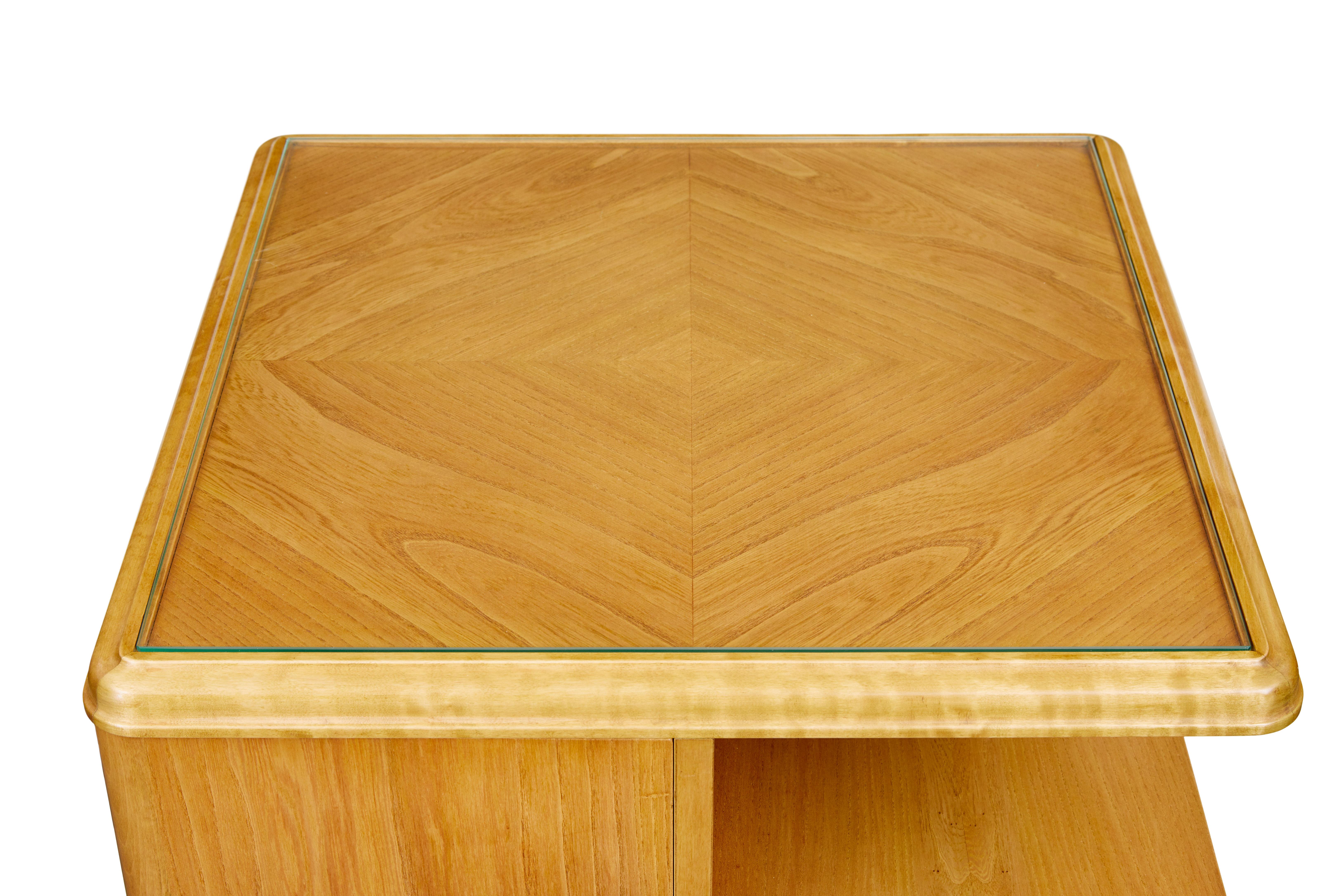 Mid 20th century Swedish elm coffee table For Sale 3
