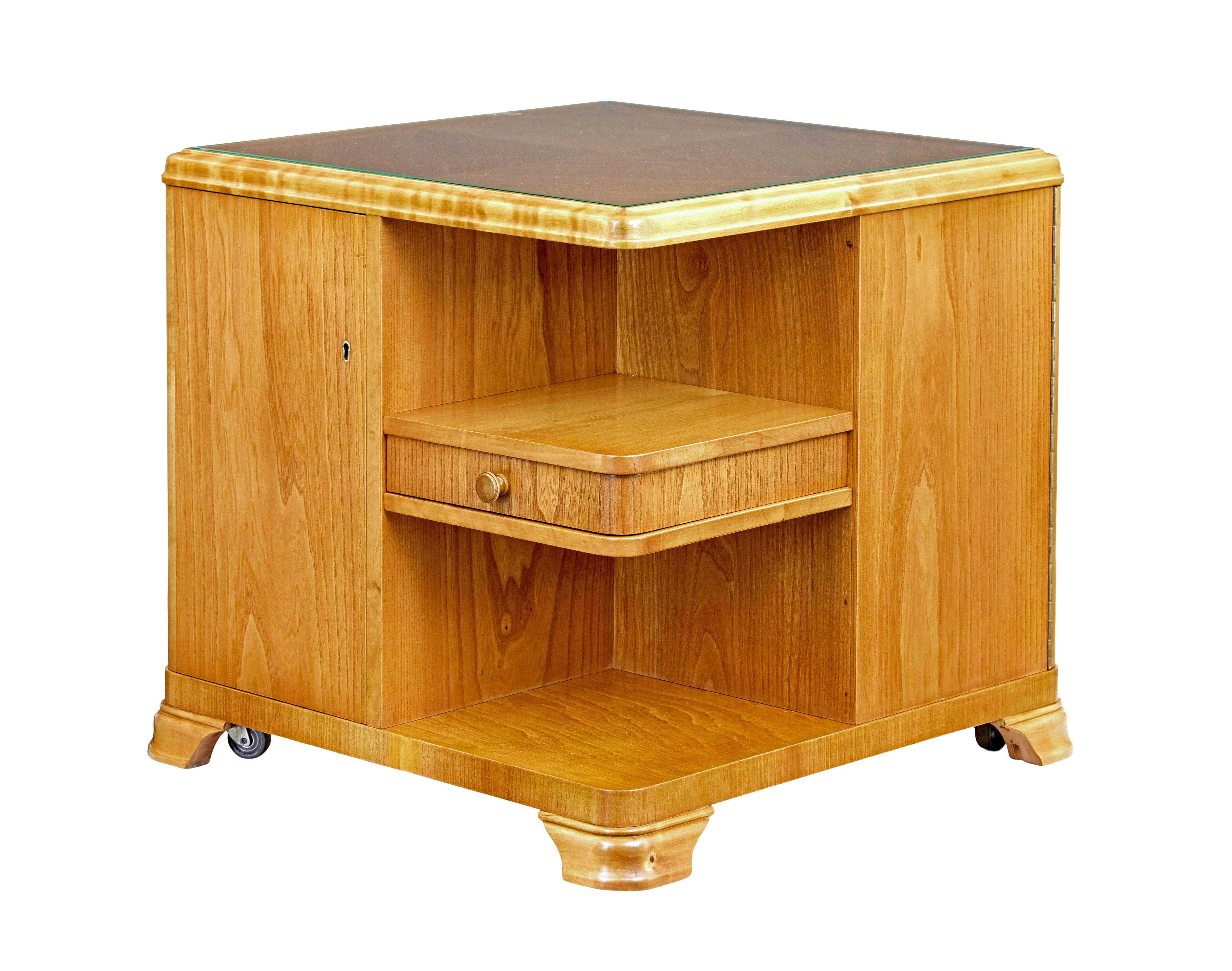 Mid 20th century Swedish elm coffee table For Sale 3