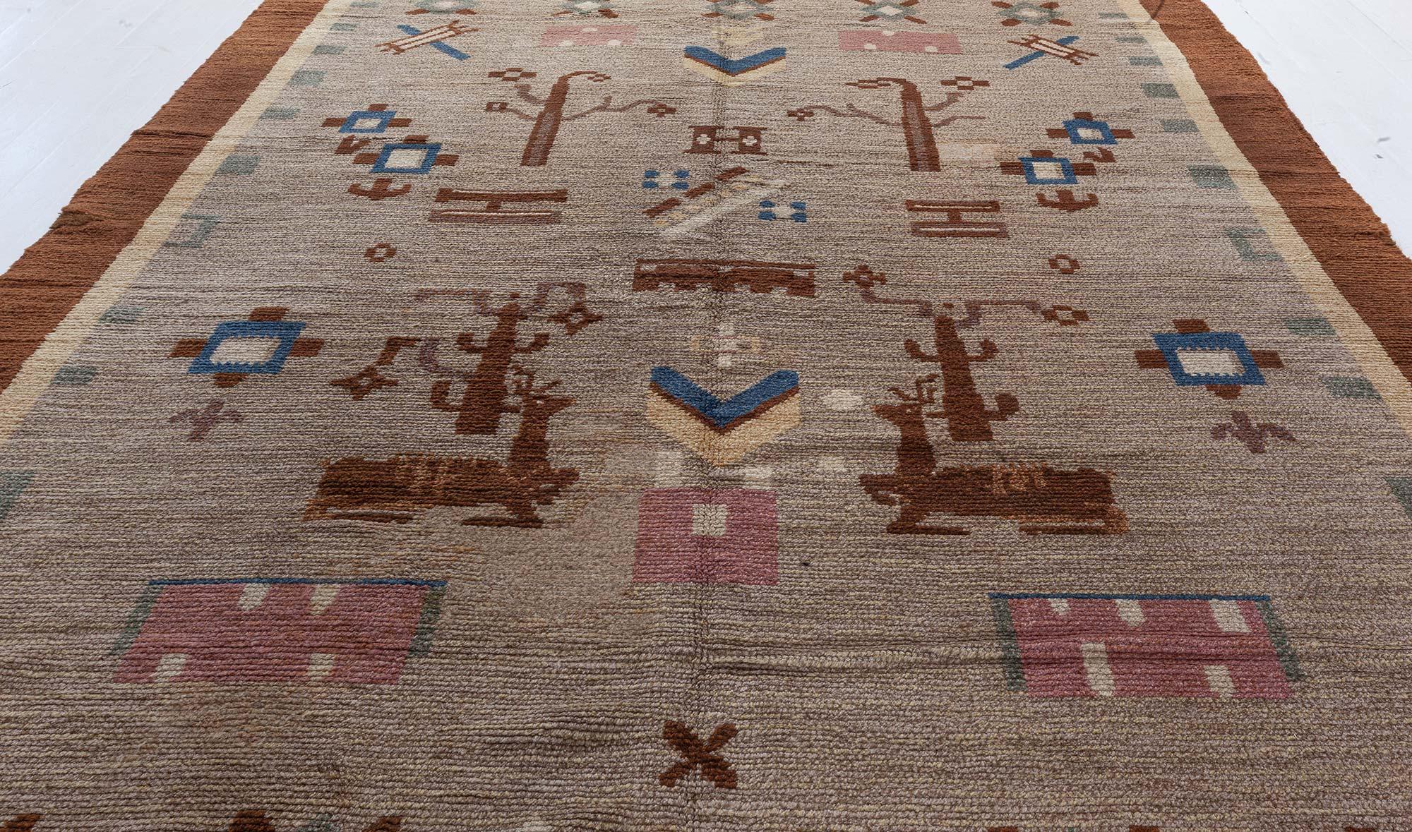 Hand-Painted Mid-20th Century Swedish Pile Rug Sign Initials 'HBB' For Sale