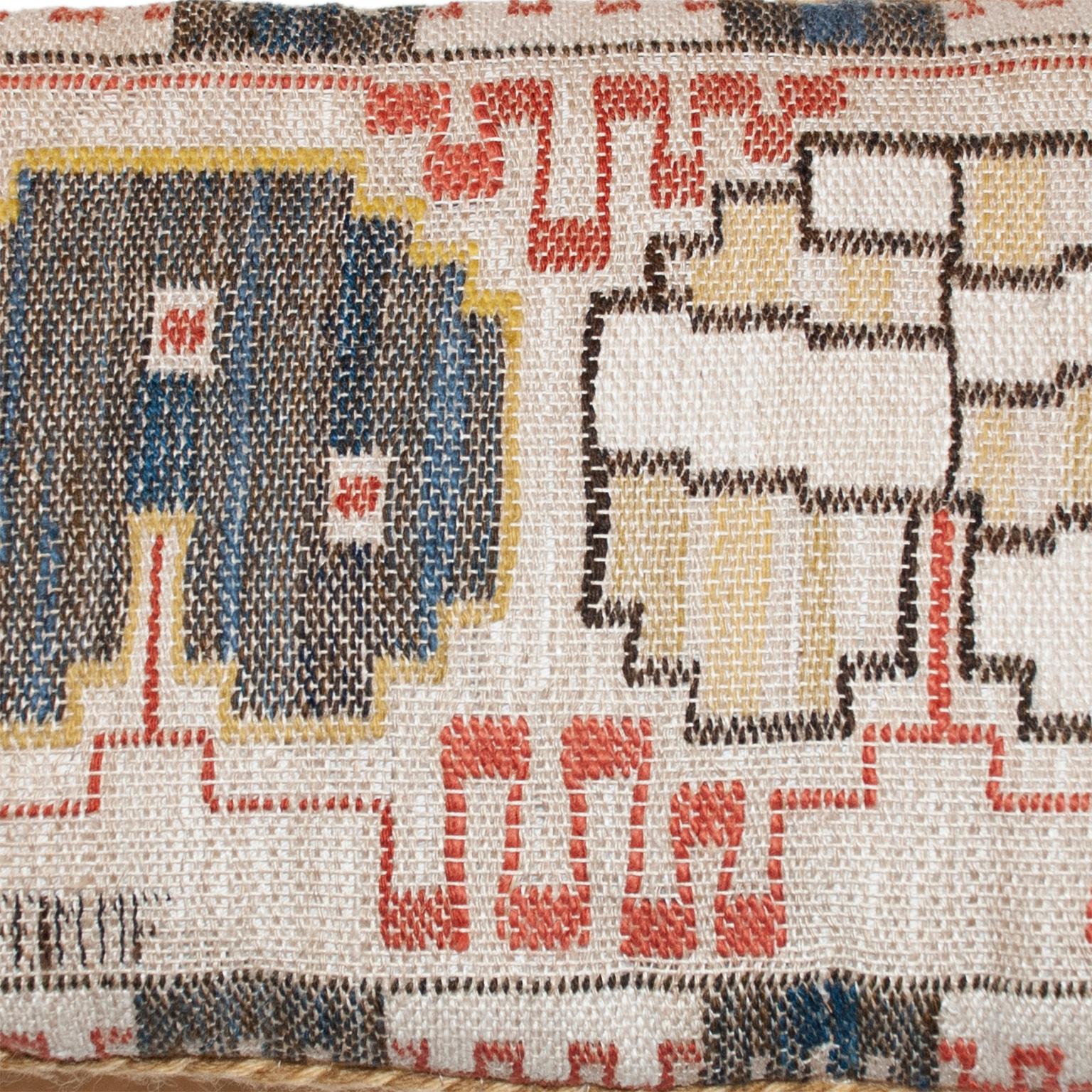Scandinave moderne Coussin suédois du milieu du XXe siècle par AB Märta Måås-Fjetterström en vente