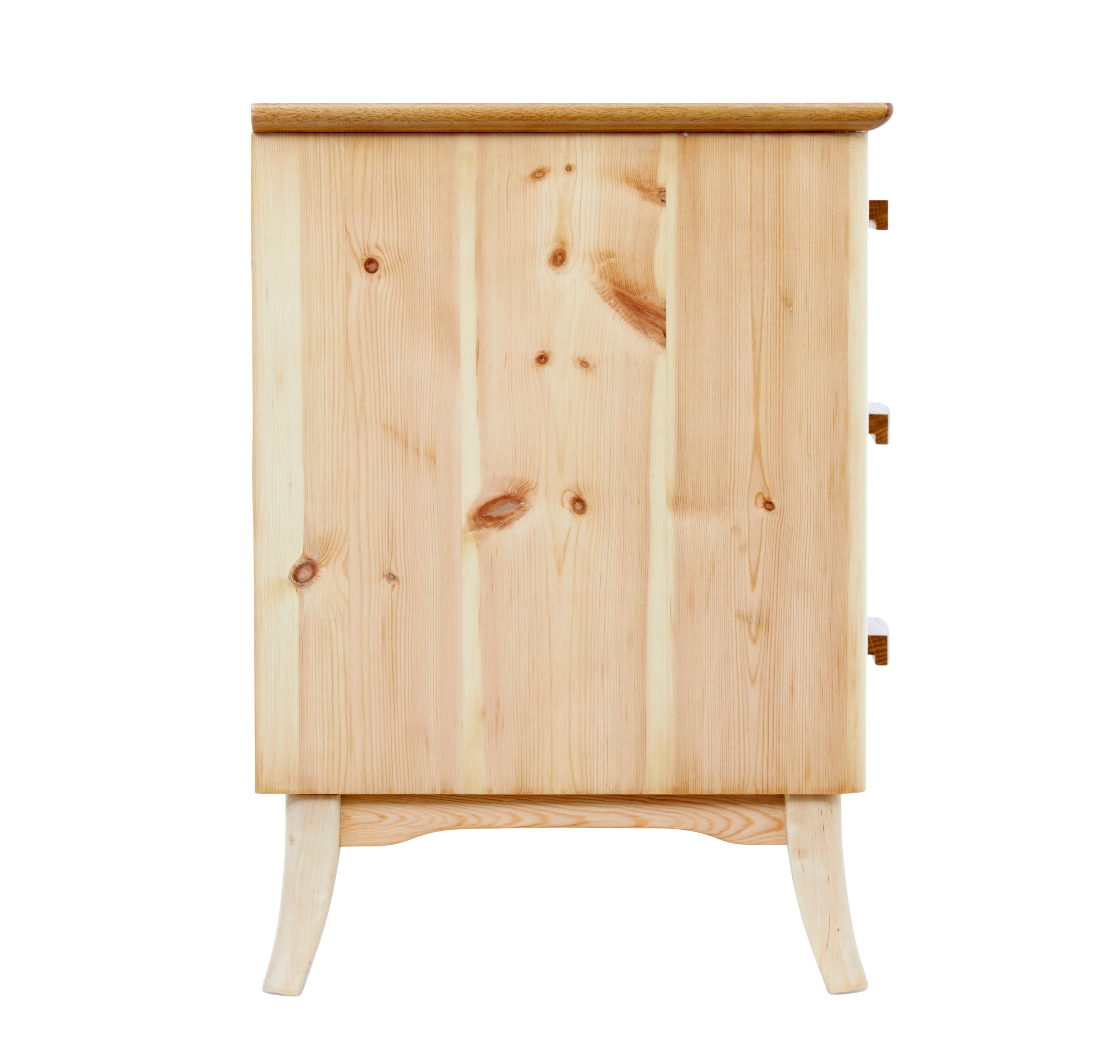Hand-Crafted Mid 20th century Swedish pine chest of drawers For Sale