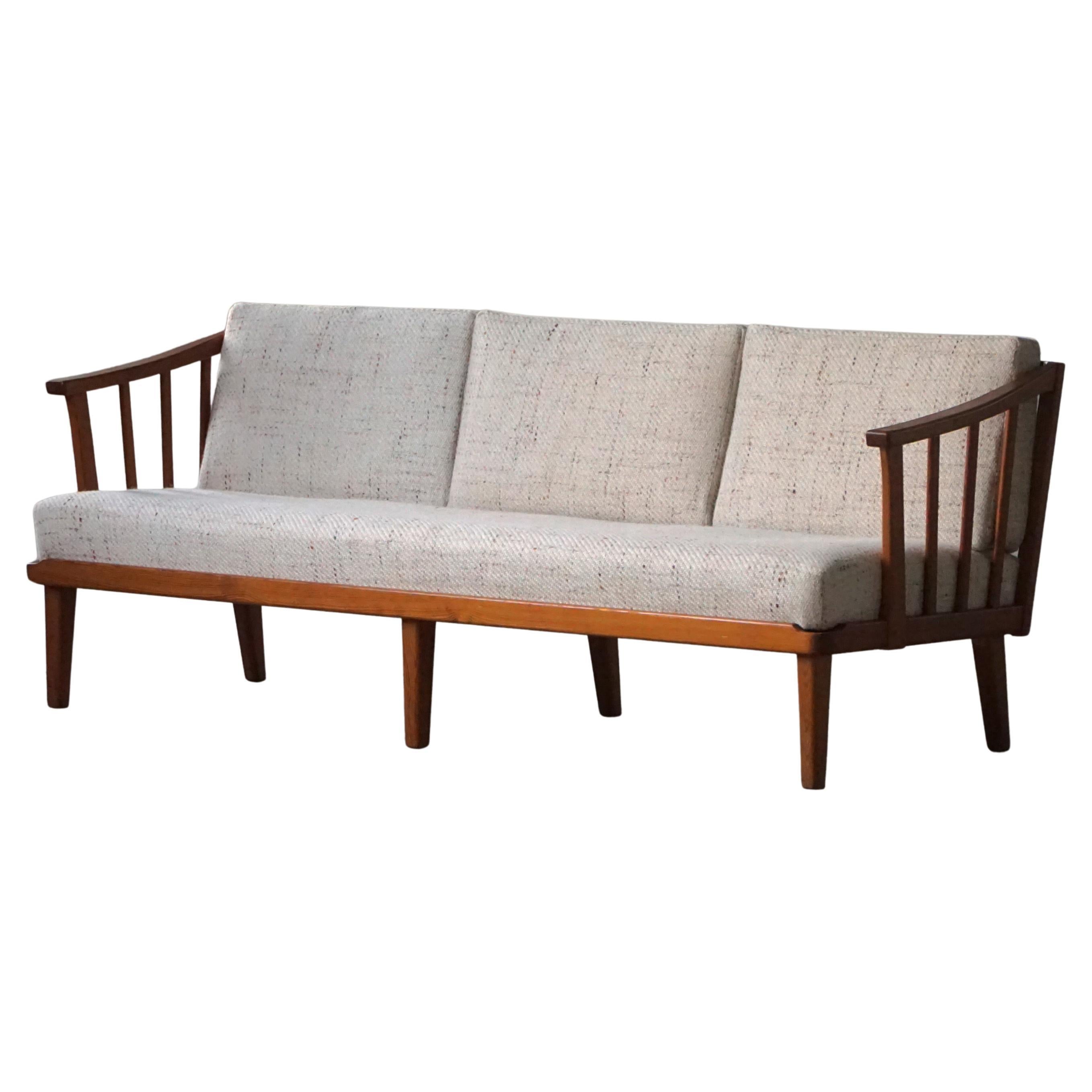 Mid-20th Century, Swedish Three Seater Sofa in Pine by Carl Malmsten, 1960s in vendita