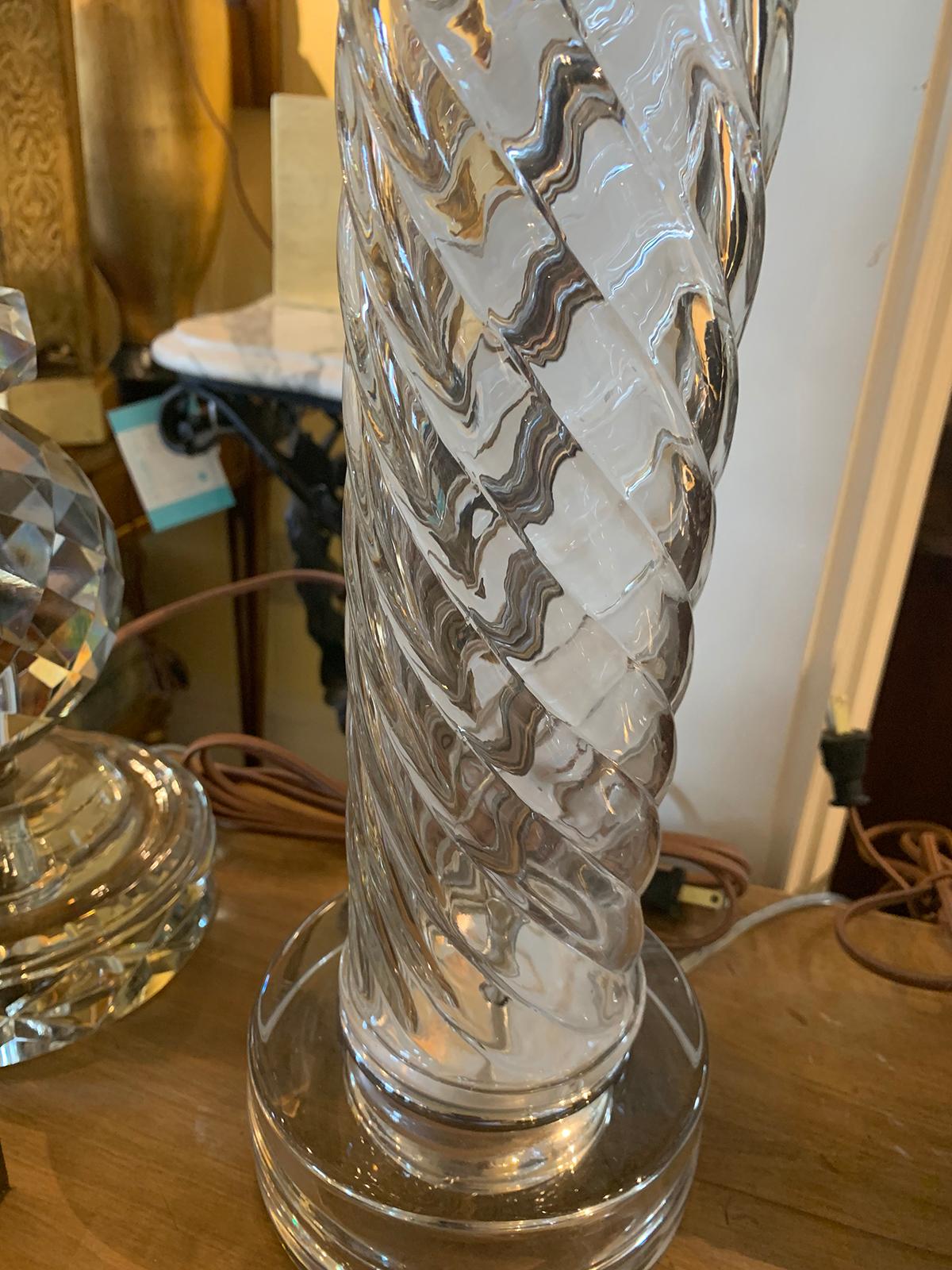 Mid-20th Century Swirled Column Glass Lamp on Glass Base In Good Condition For Sale In Atlanta, GA