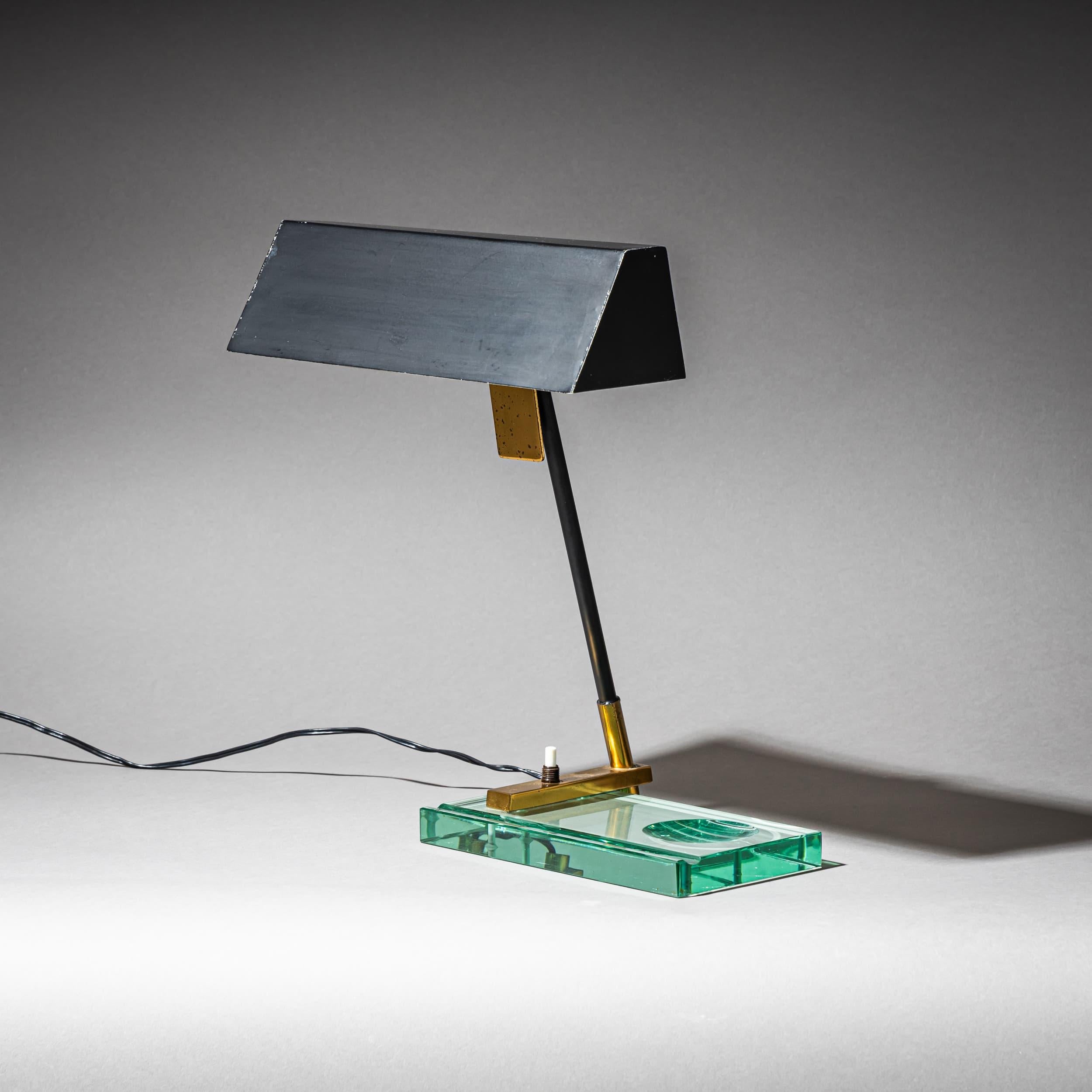 Lámpara de sobremesa de mediados del siglo XX, Fontana Arte, Italia Italiano en venta