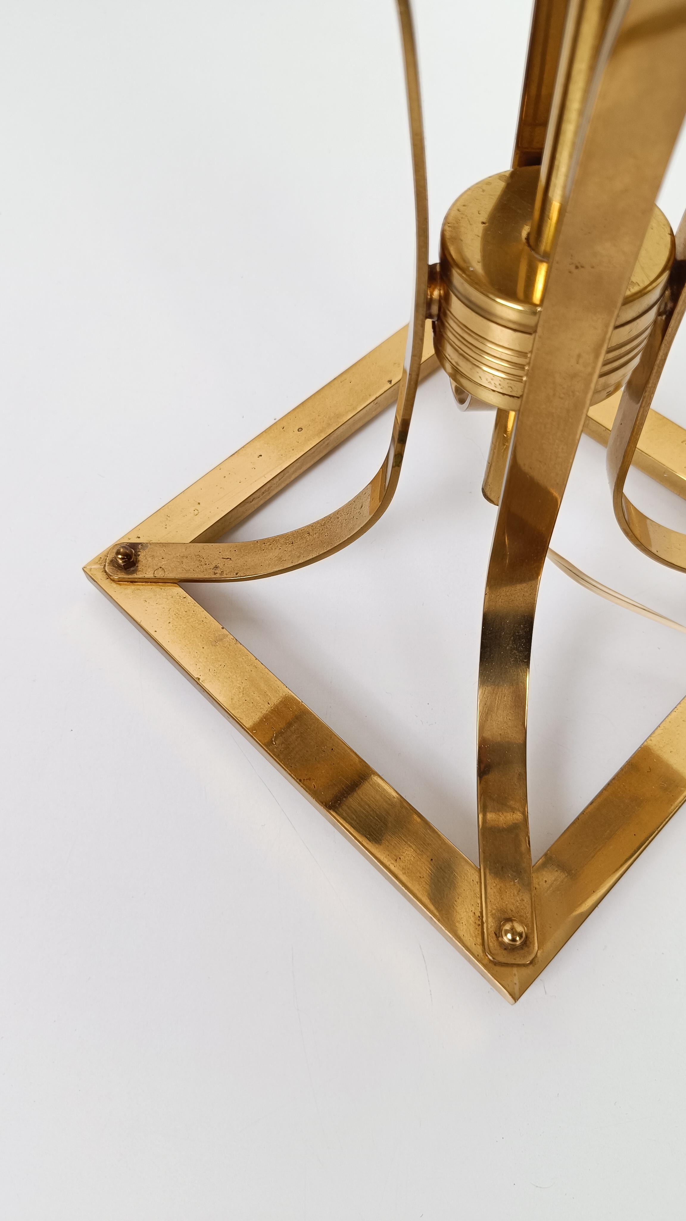 Mid 20th Century Table Lamp in Hollywood Regency style / Brass & Cane Webbing For Sale 6
