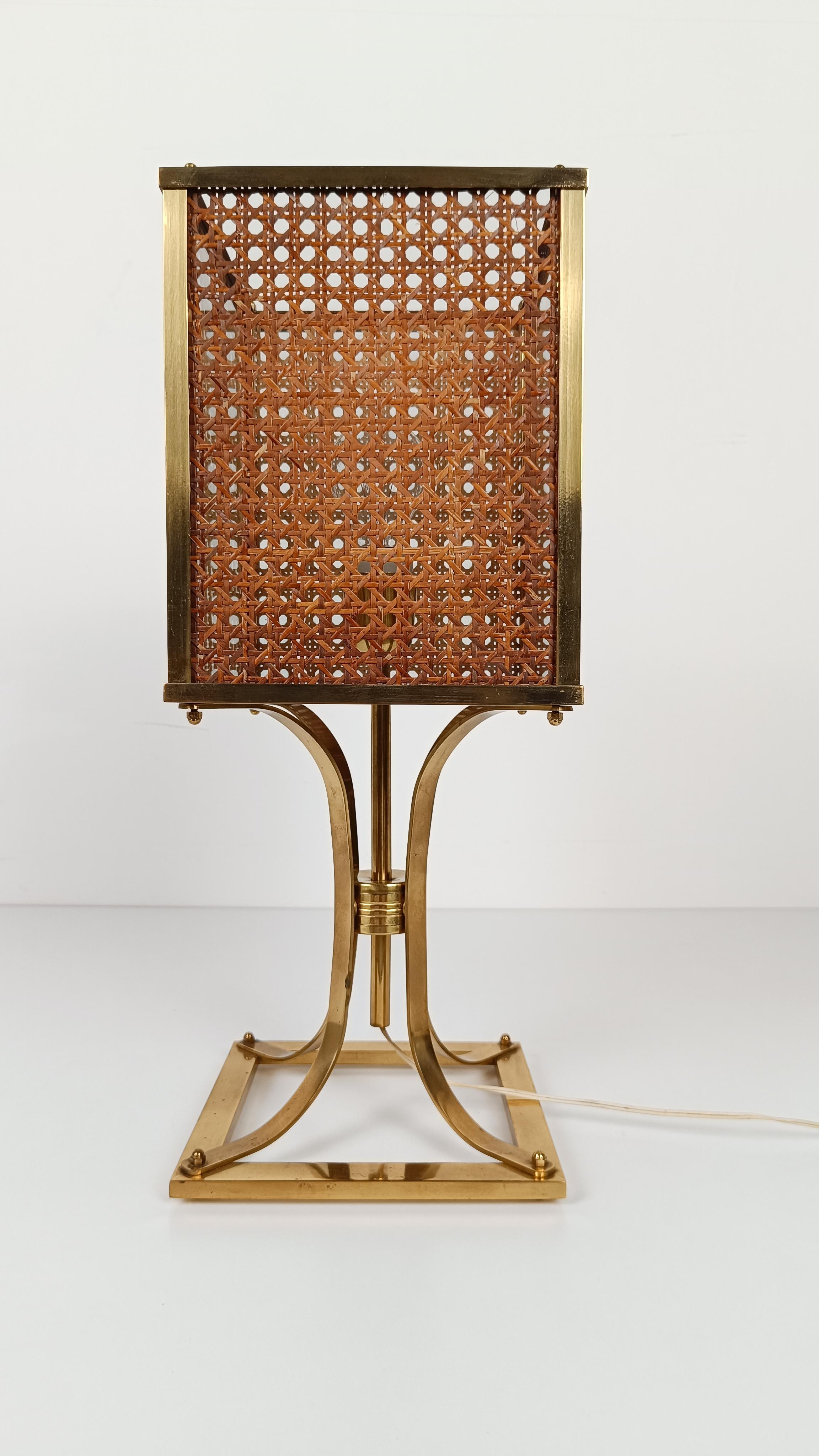 Mid 20th Century Table Lamp in Hollywood Regency style / Brass & Cane Webbing For Sale 1