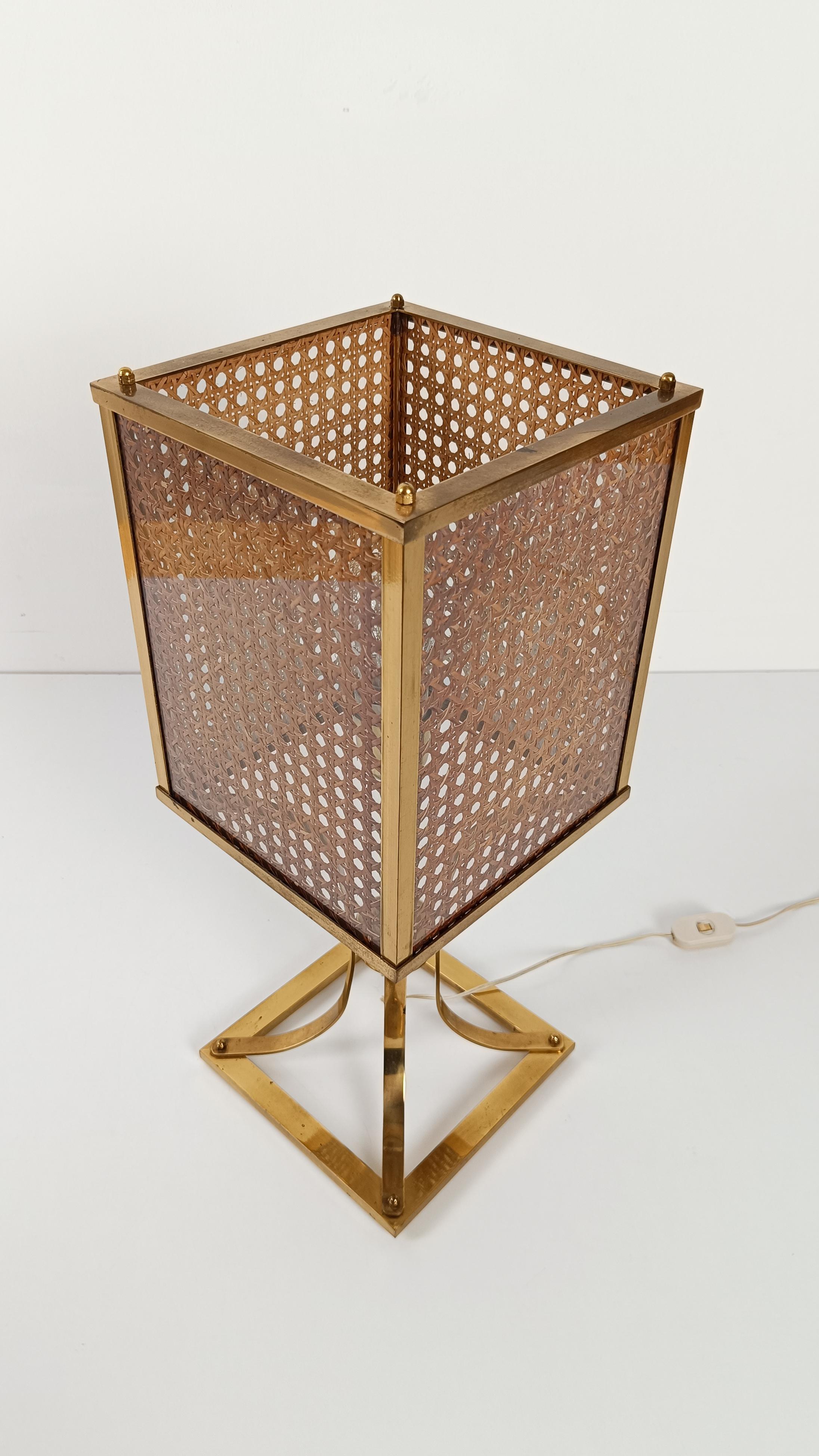 Mid 20th Century Table Lamp in Hollywood Regency style / Brass & Cane Webbing For Sale 5