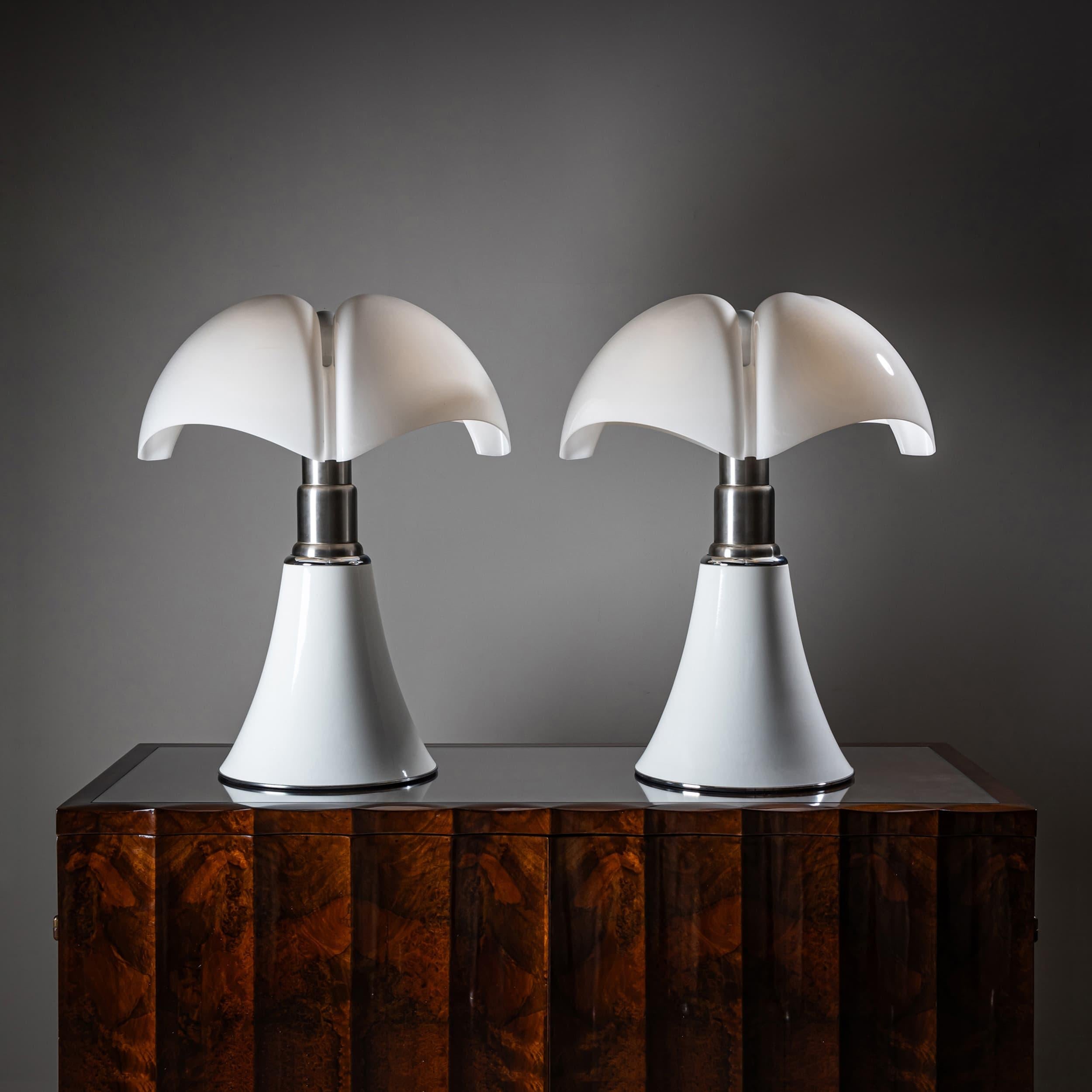 Mid-20th Century Table Lamps by Gae Aulenti, Italy In Good Condition For Sale In New York, NY
