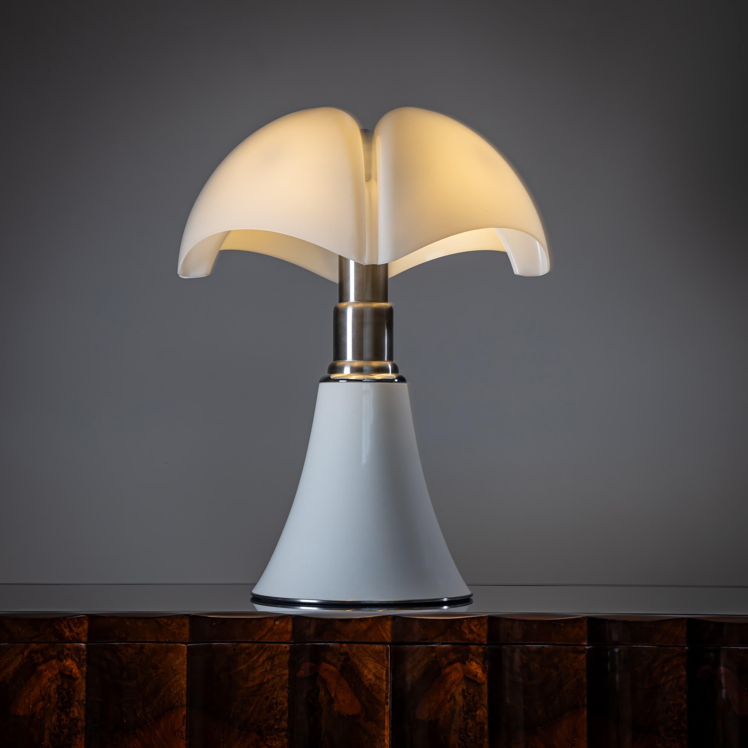 Mid-20th Century Table Lamps by Gae Aulenti, Italy For Sale 1