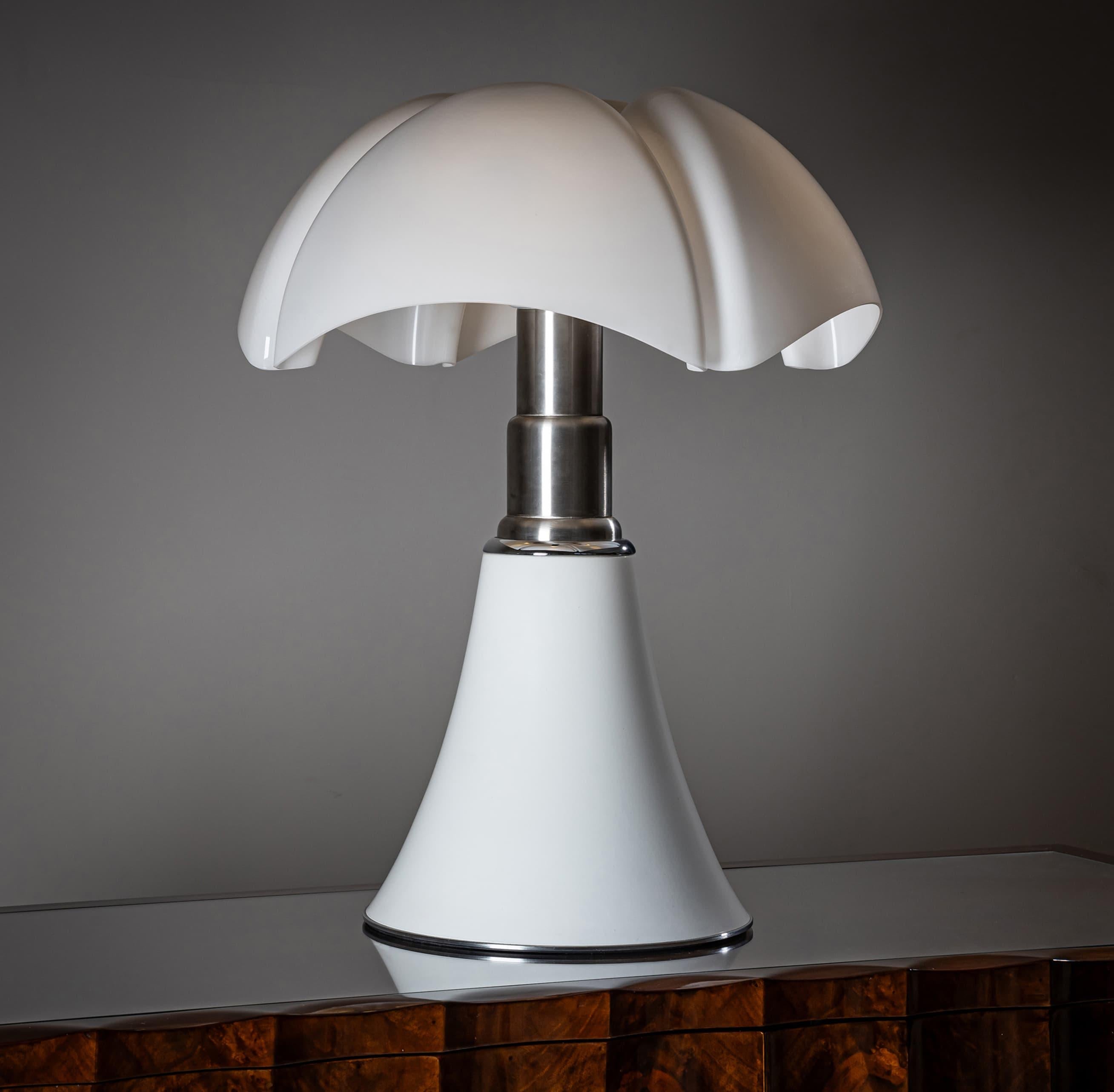 Mid-20th Century Table Lamps by Gae Aulenti, Italy For Sale 2