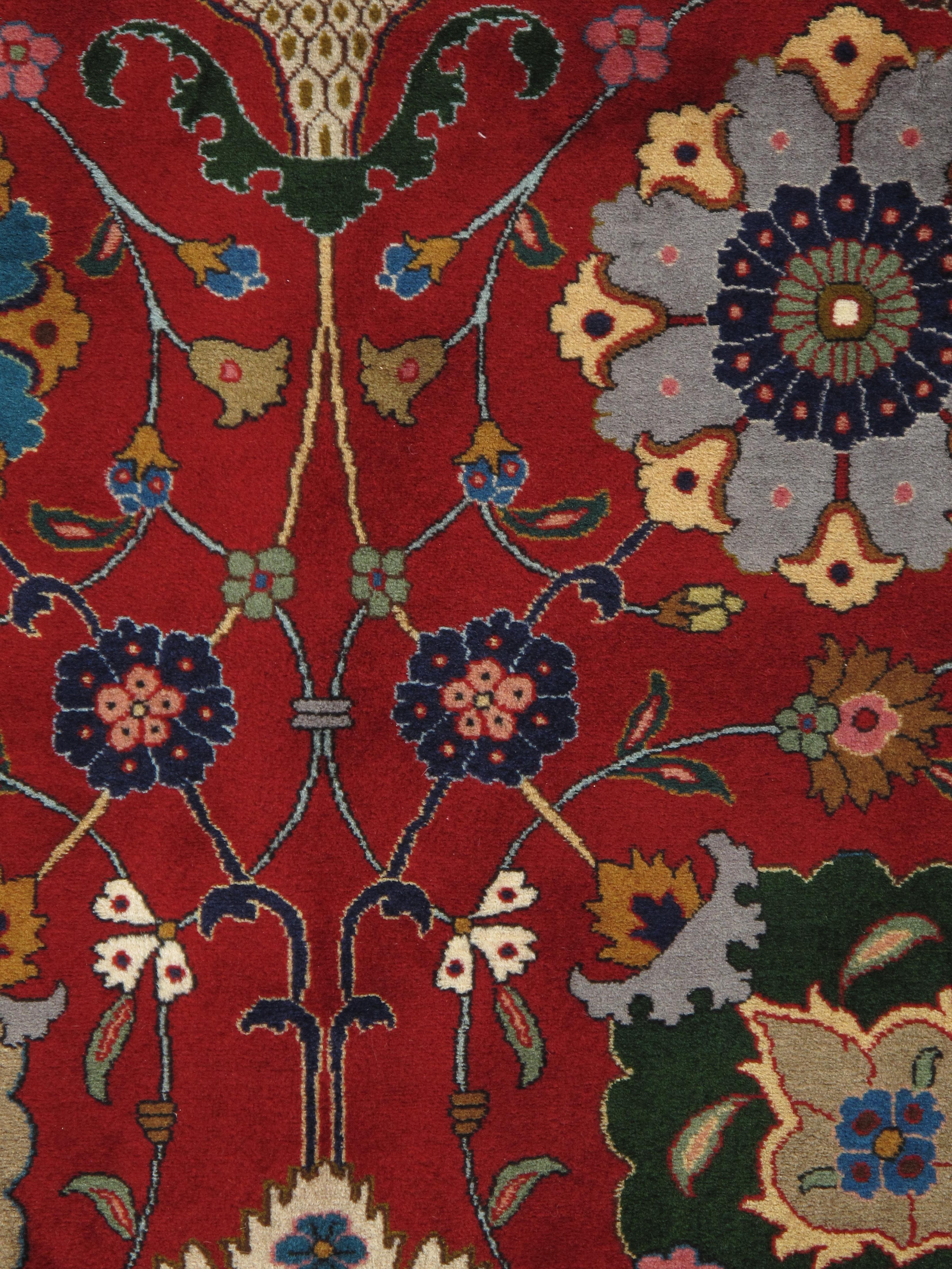 XX secolo Mid-20th Century Tabriz Rug, A Masterpiece of Persian Revival Weaving Excellence in vendita