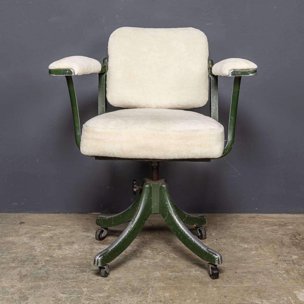 Altro Sedia da ufficio TanSad Shearling e metallo della metà del 20° secolo, c.1930 in vendita