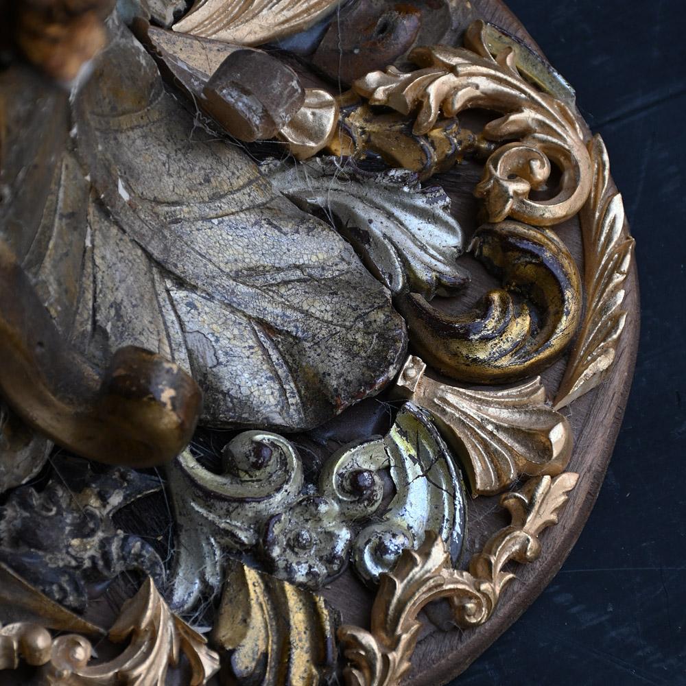 Capra tassidermica del Mid Century ricoperta di pino Frammenti decorativi antichi 2