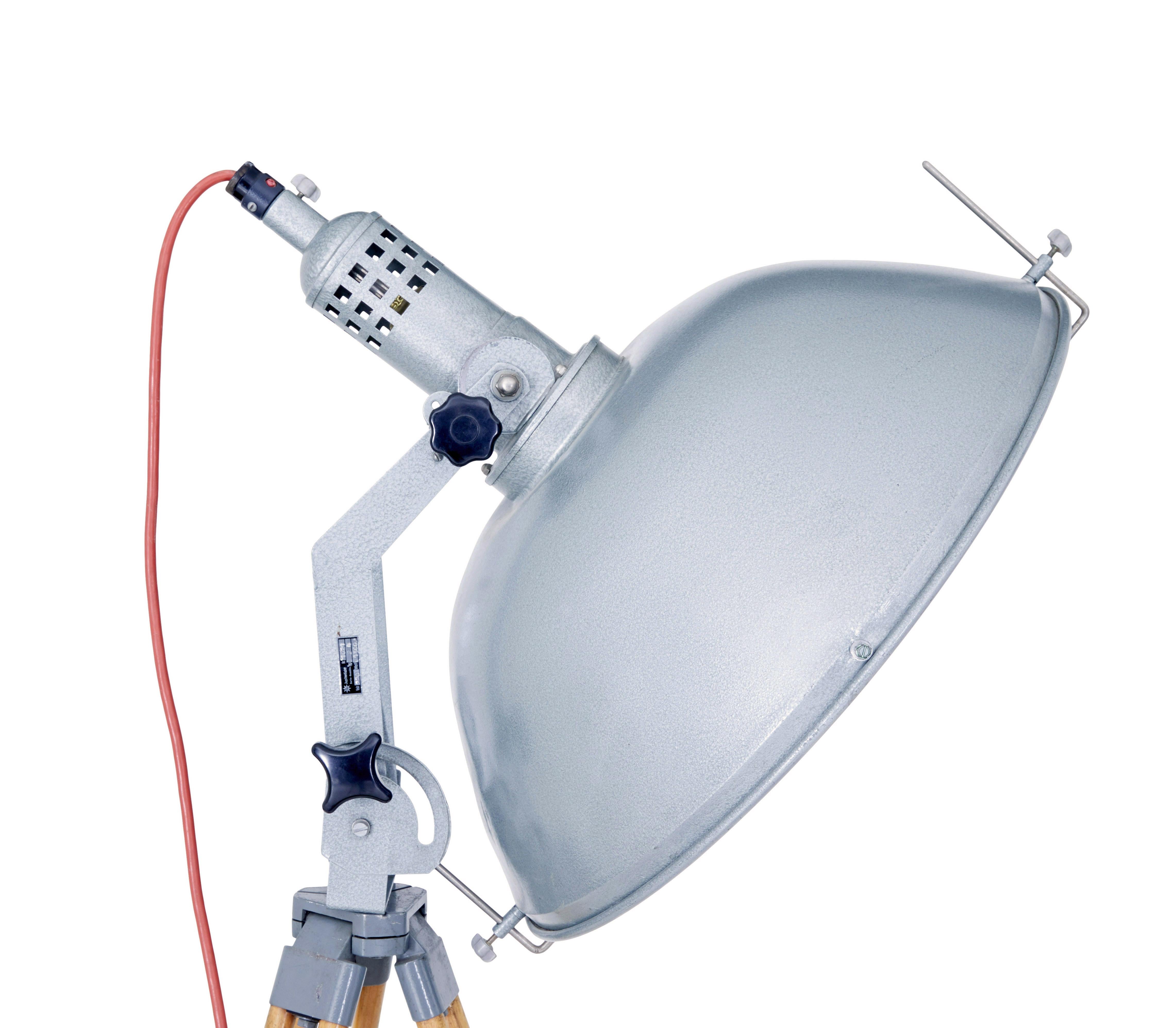 Industriel Lampe de théâtre du milieu du 20e siècle par Jupiterlicht en vente