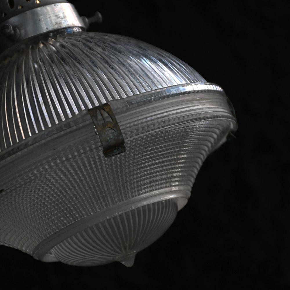 Mid-Century Modern Lampe en trois parties en Holophane du milieu du 20e siècle en vente