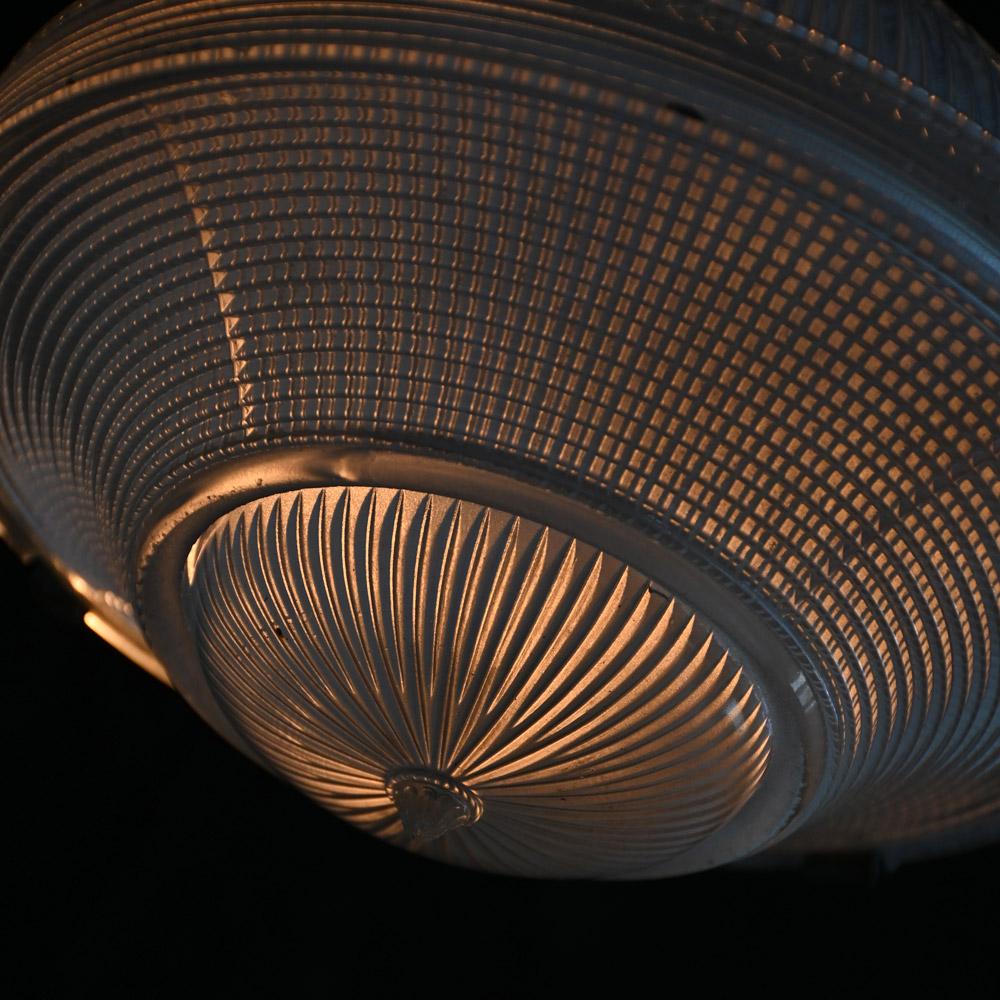 Britannique Lampe en trois parties en Holophane du milieu du 20e siècle en vente