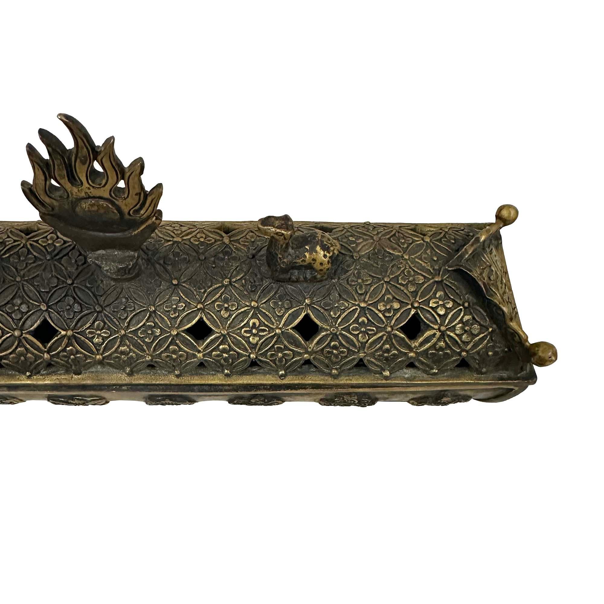 Mid-20th Century Tibetan Hand-crafted Bronze Incense Burner For Sale 2
