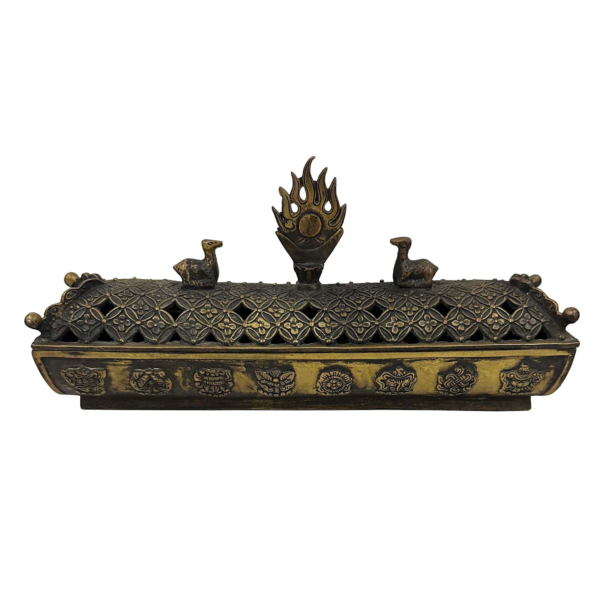 Mid-20th Century Tibetan Hand-crafted Bronze Incense Burner For Sale 3