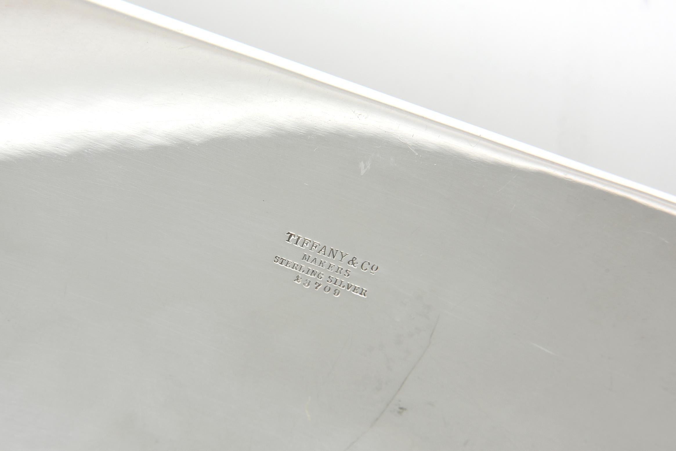 Mitte des 20. Jahrhunderts Tiffany & Co. Sterling Muschel und Delphin Box im Angebot 4