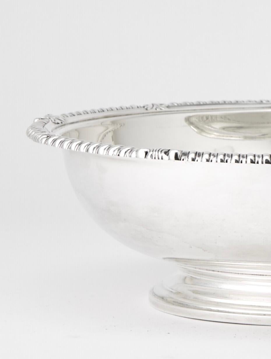 Mid-20th Century Tiffany & Co. Sterling Silver Art Deco Covered Tureen For Sale 5