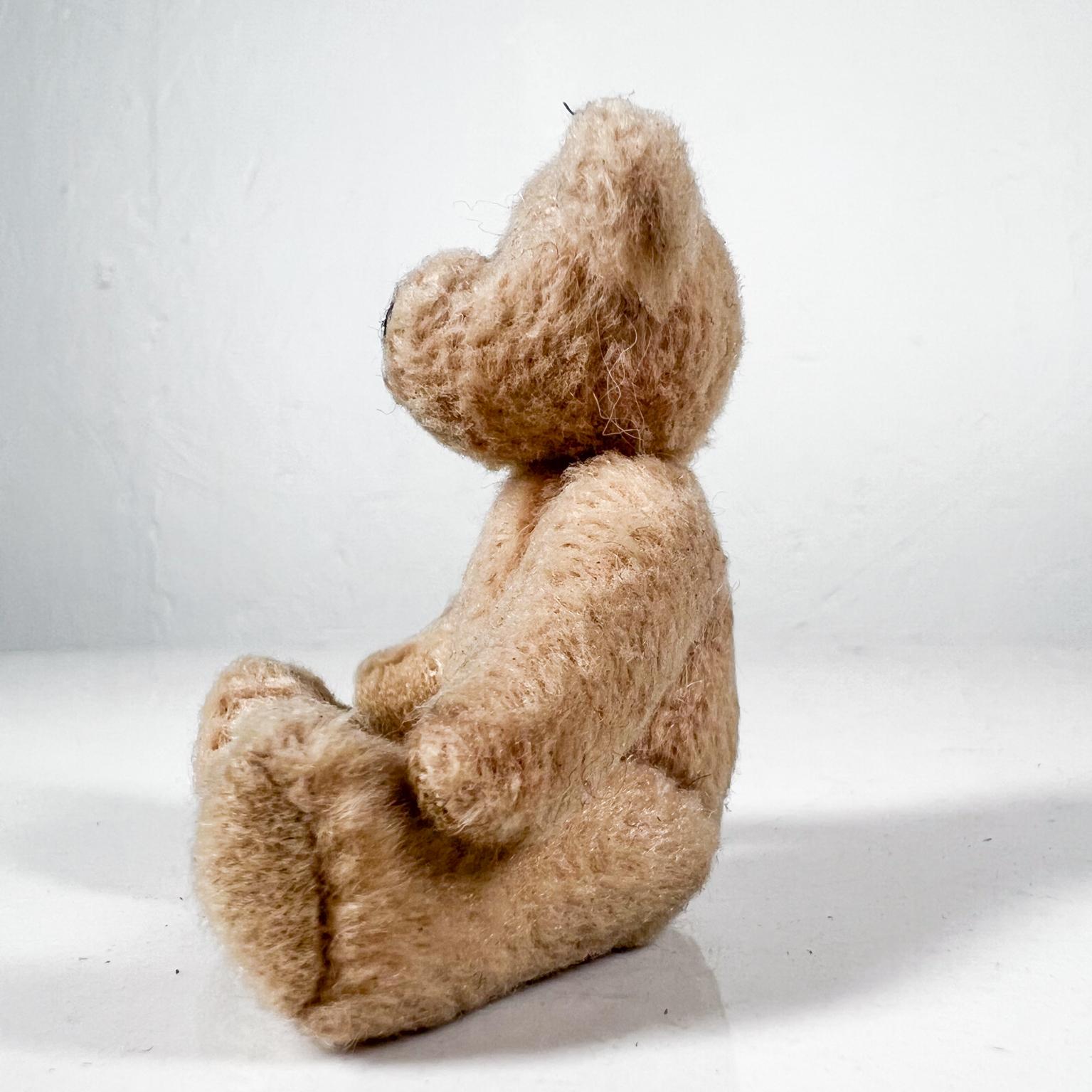Tissu Mid 20th Century Tiny Baby Teddy Bear Soft Huggable Vintage en vente