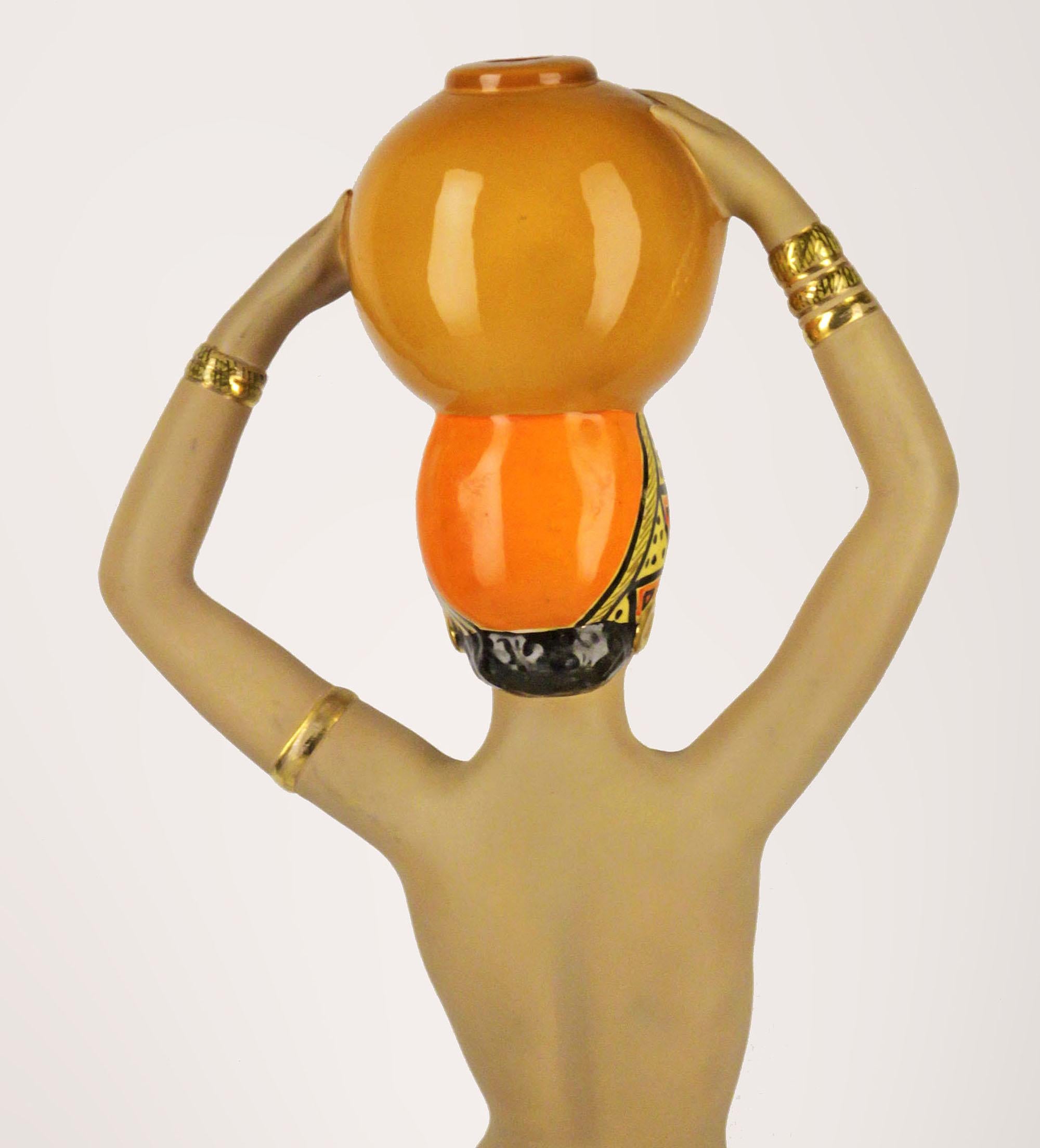 Sculpture en céramique de Torino « Poratrice Africana » du milieu du 20e siècle par C.I.A. Manna Bon état - En vente à North Miami, FL