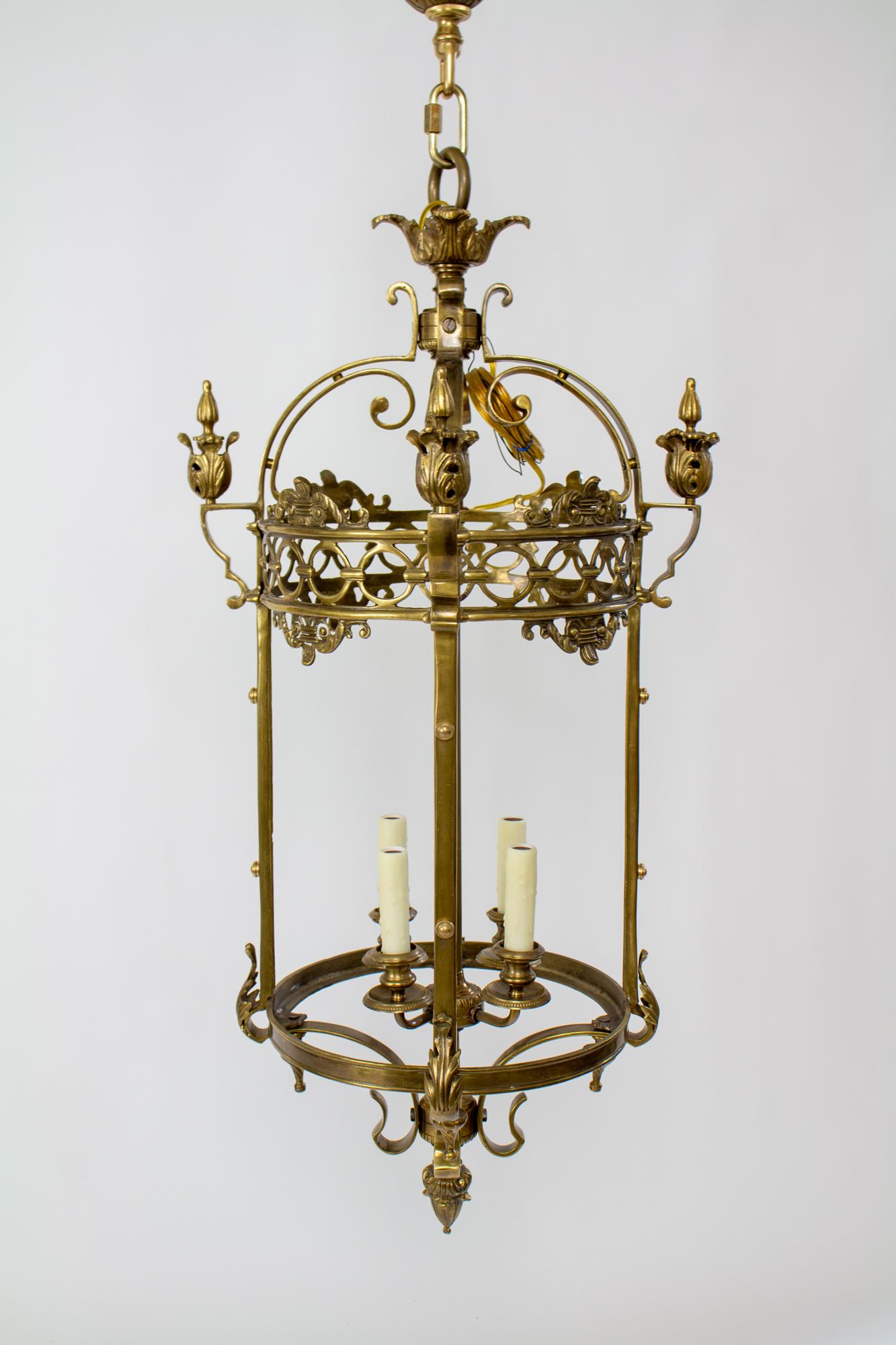 Mid-20th Century Traditional Cast Brass Lantern For Sale 7