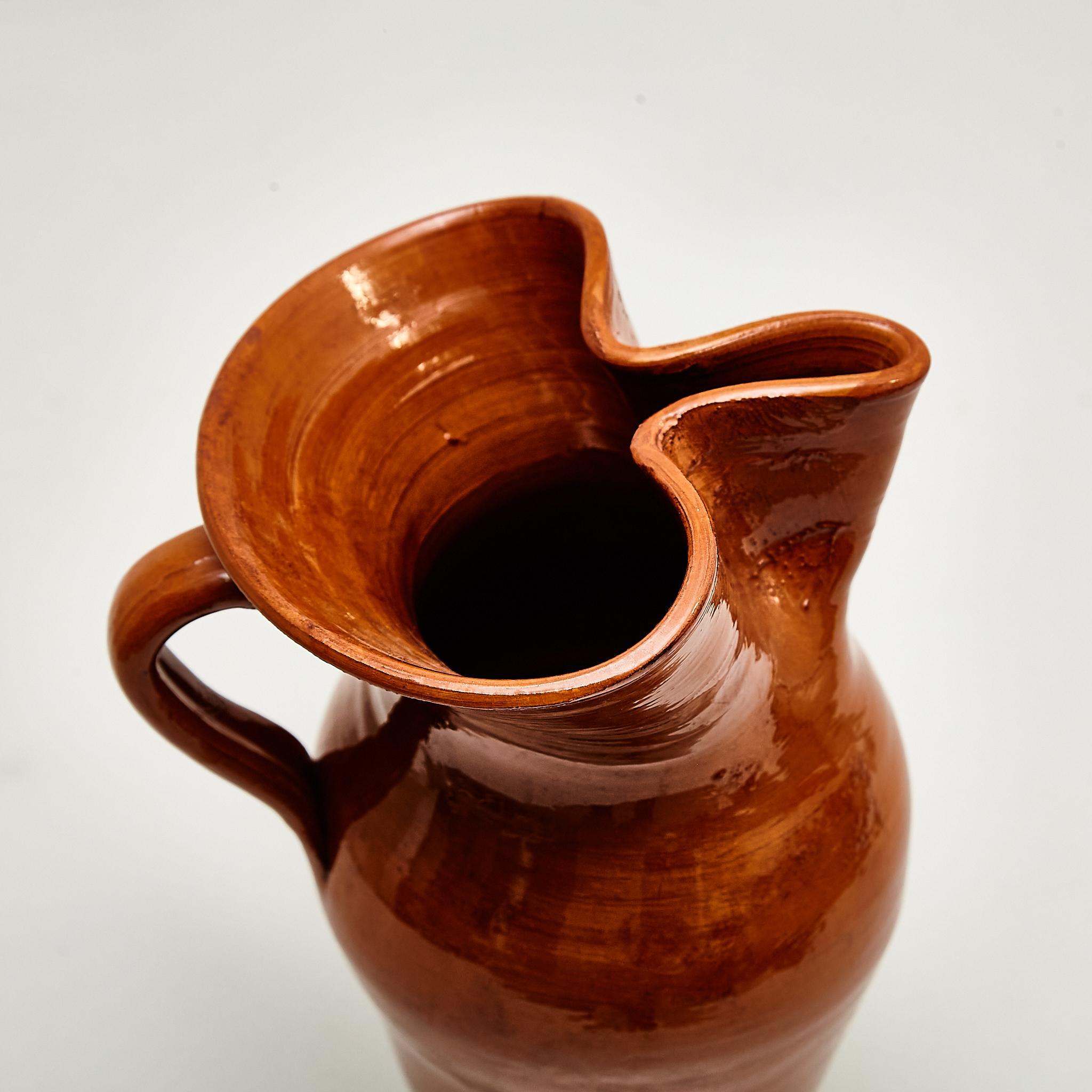 Mid 20th Century Traditional Spanish Ceramic Vase For Sale 2
