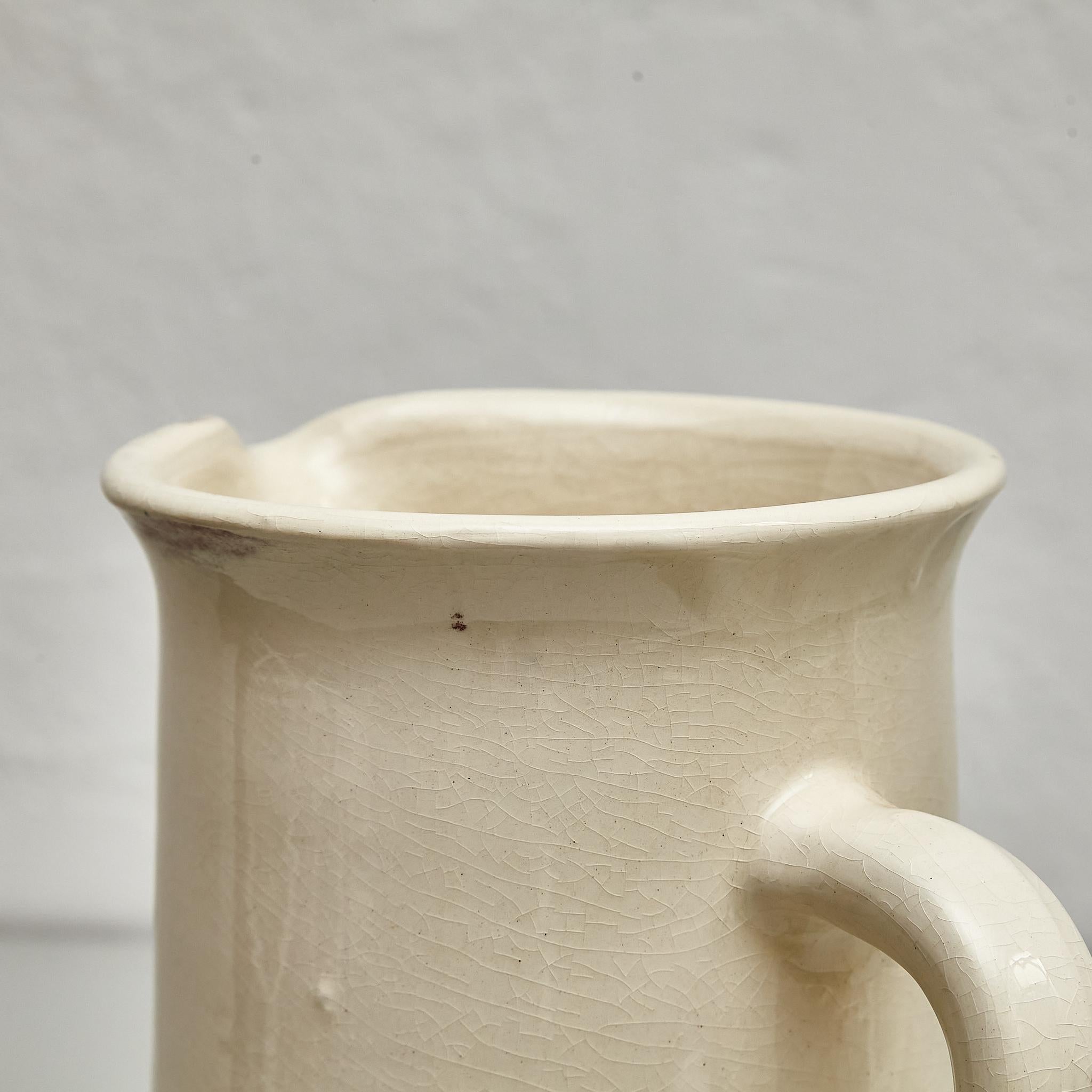 Mid 20th Century Traditional Spanish White Ceramic Vase For Sale 6