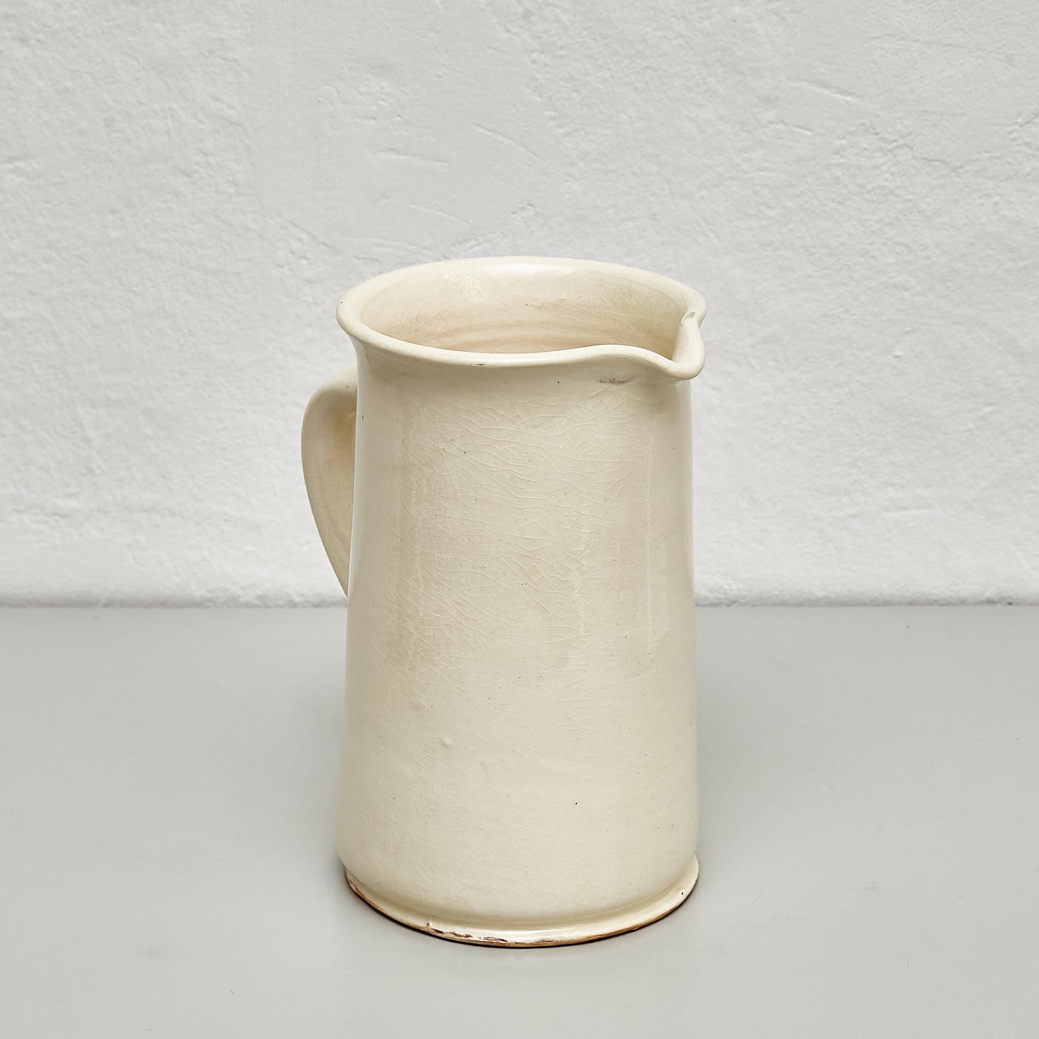 Rustic Mid 20th Century Traditional Spanish White Ceramic Vase For Sale