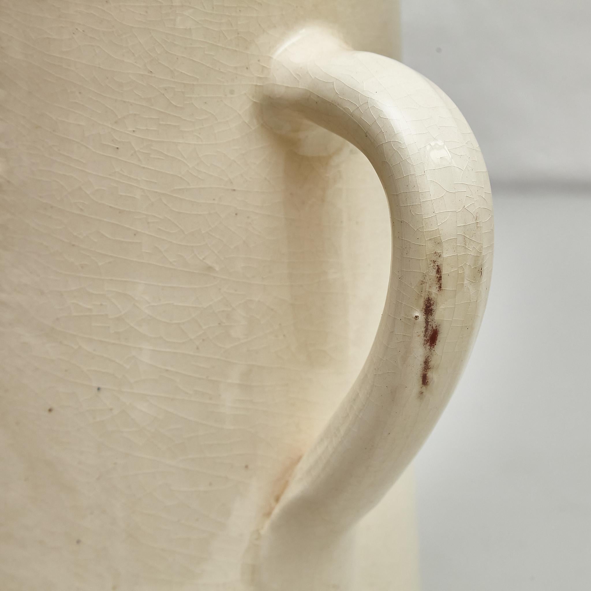 Mid 20th Century Traditional Spanish White Ceramic Vase For Sale 3