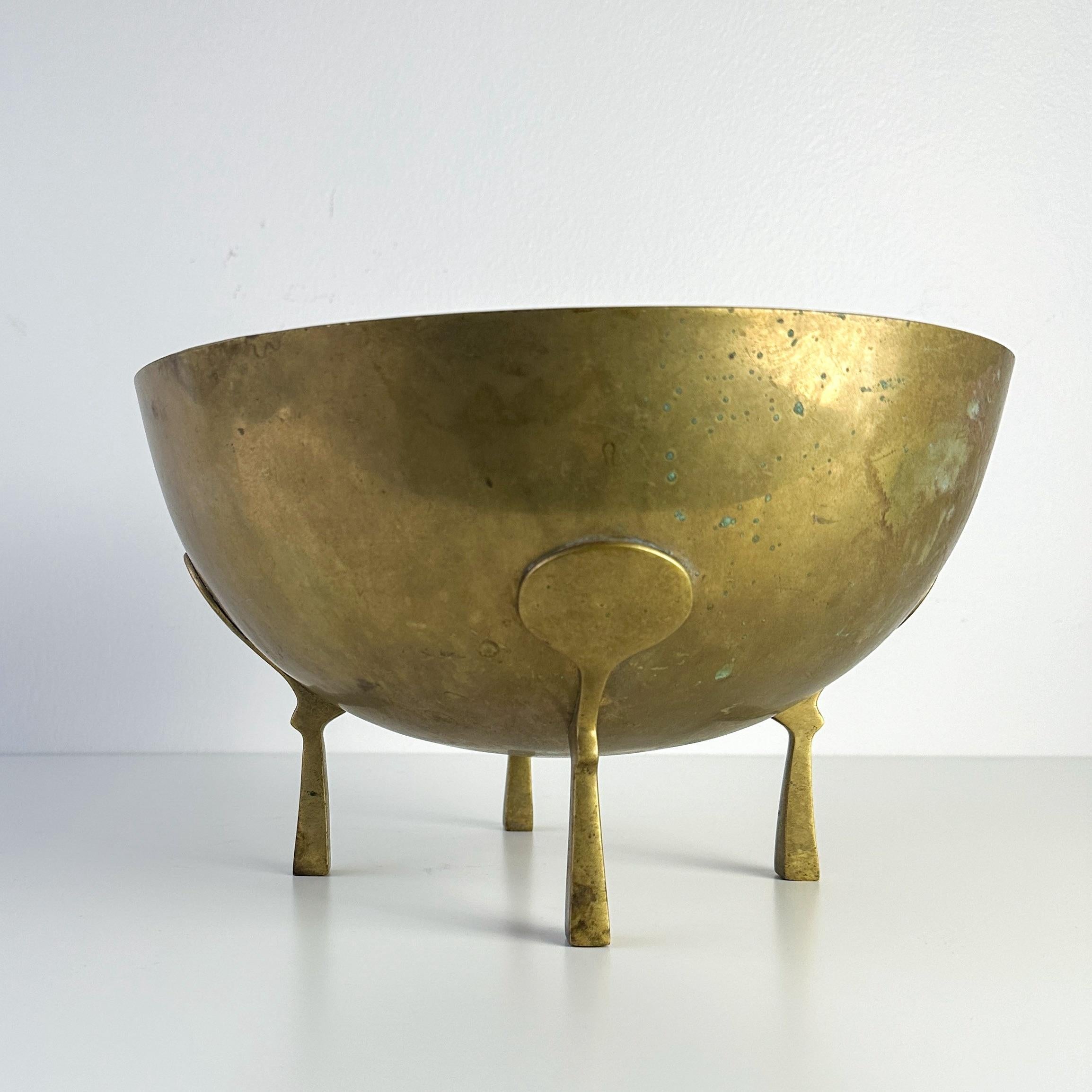 Mid 20th Century Transitional Solid Brass Footed Decorative Bowl In Good Condition In Westfield, NJ