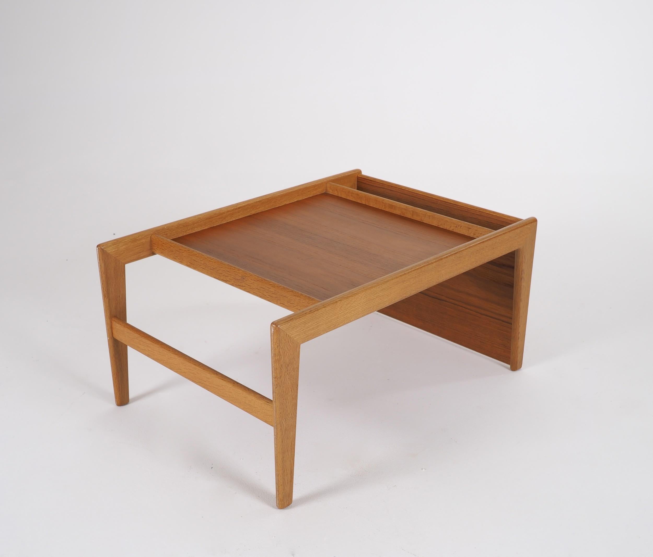 Mid -20th Century Tray Table Yngvar Sandström Trivia. NK Workshops In Good Condition For Sale In Stockholm, SE