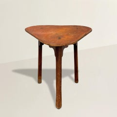Dreieckiger Cricket-Tisch aus der Mitte des 20.