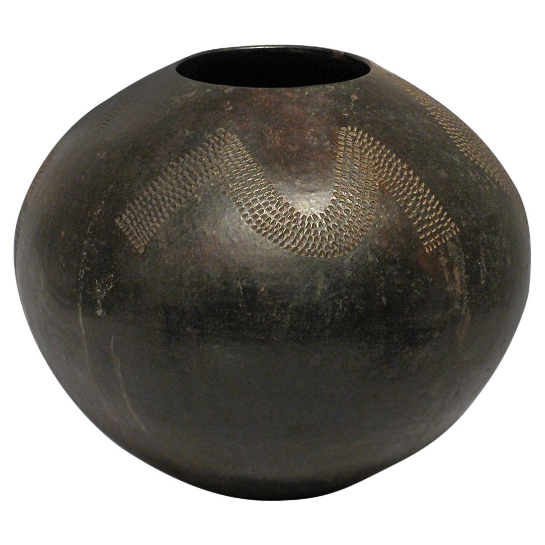 Mid20th Century Tribal African Pot, Zulu Ukhamba, South Africa For
