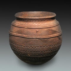 Mid-20th Century African Tribal Terracotta Ceramic Pot