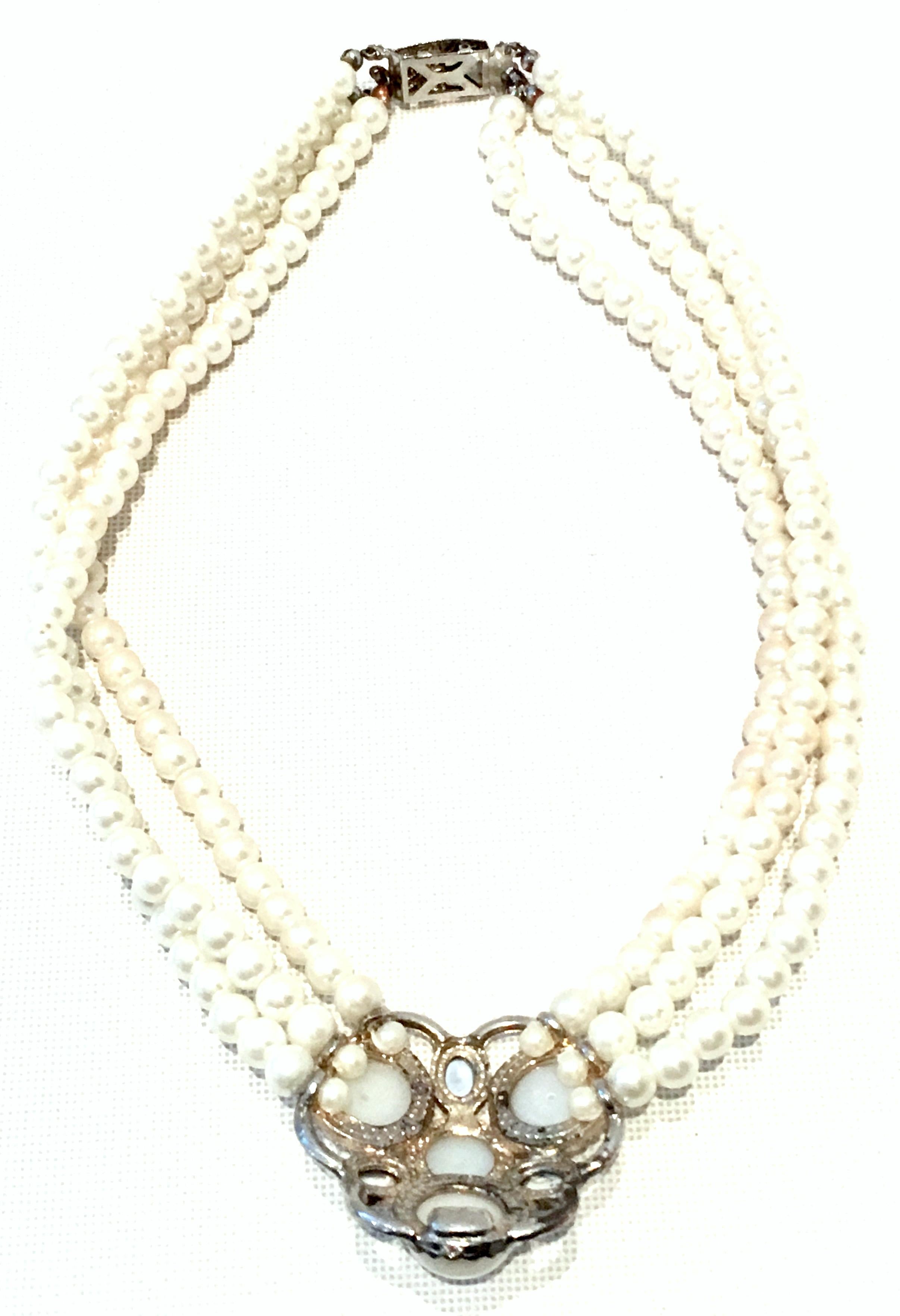 Mid-20th Century Triple Strand Faux Pearl & Austrian Crystal Choker Necklace For Sale 10