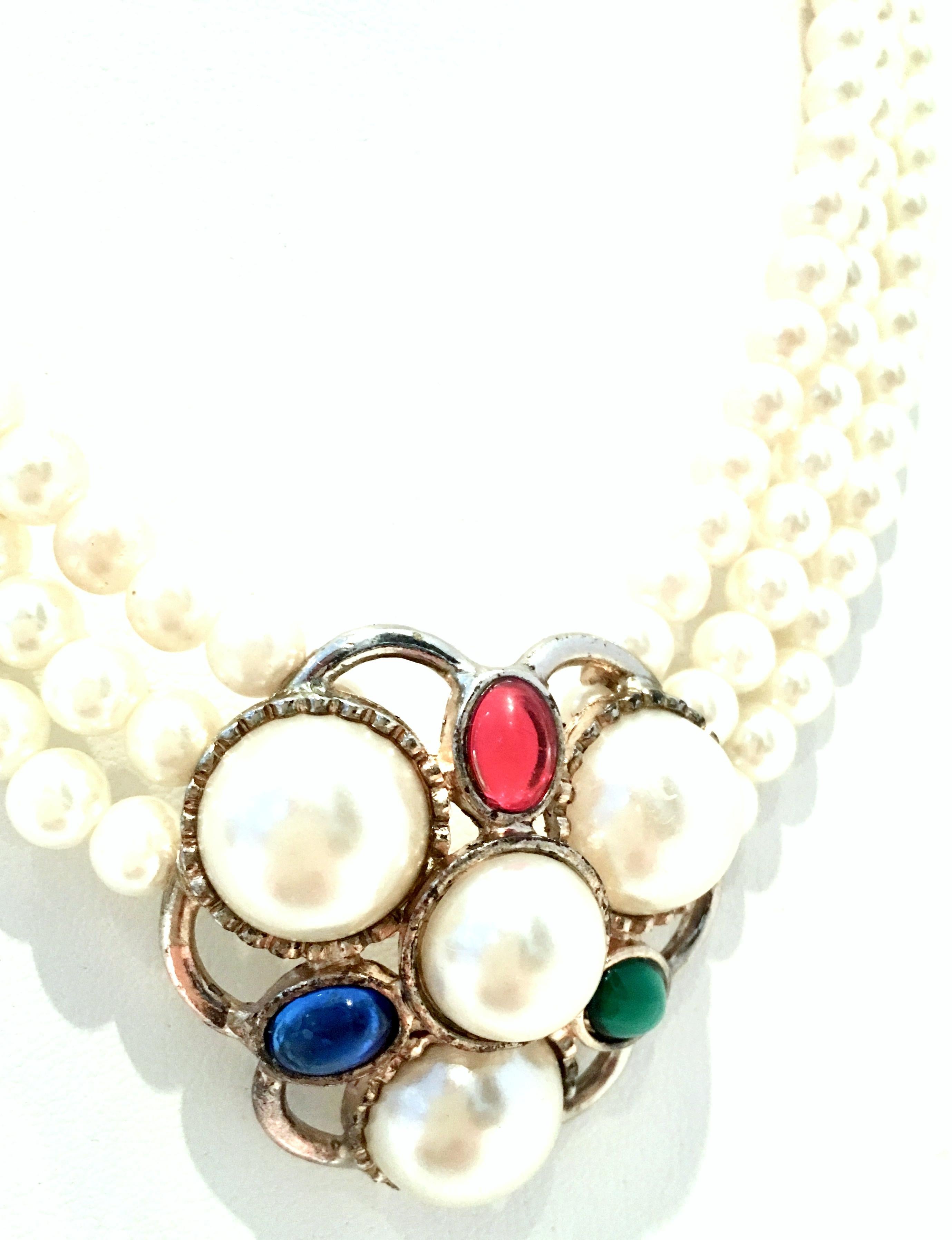 Mid-20th Century Triple Strand Faux Pearl & Austrian Crystal Choker Necklace For Sale 2