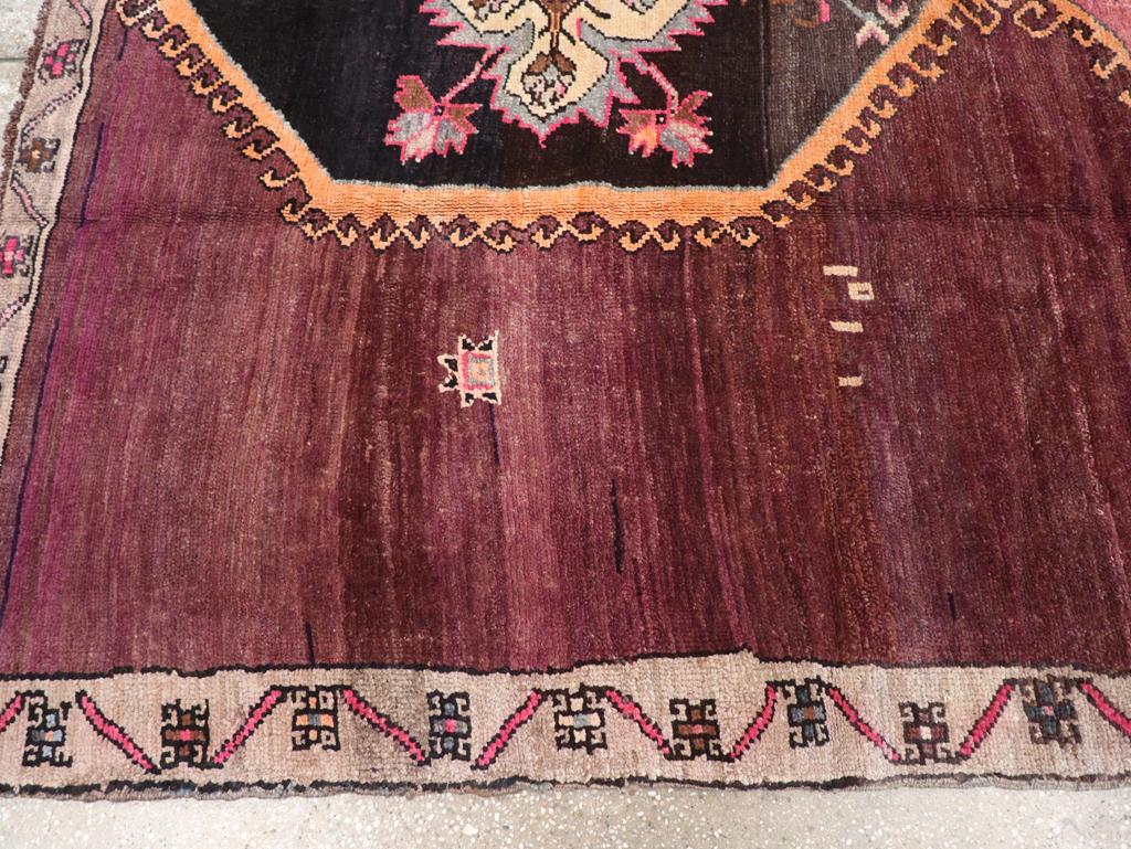 Mid-20th Century Turkish Anatolian Accent Carpet In Excellent Condition For Sale In New York, NY
