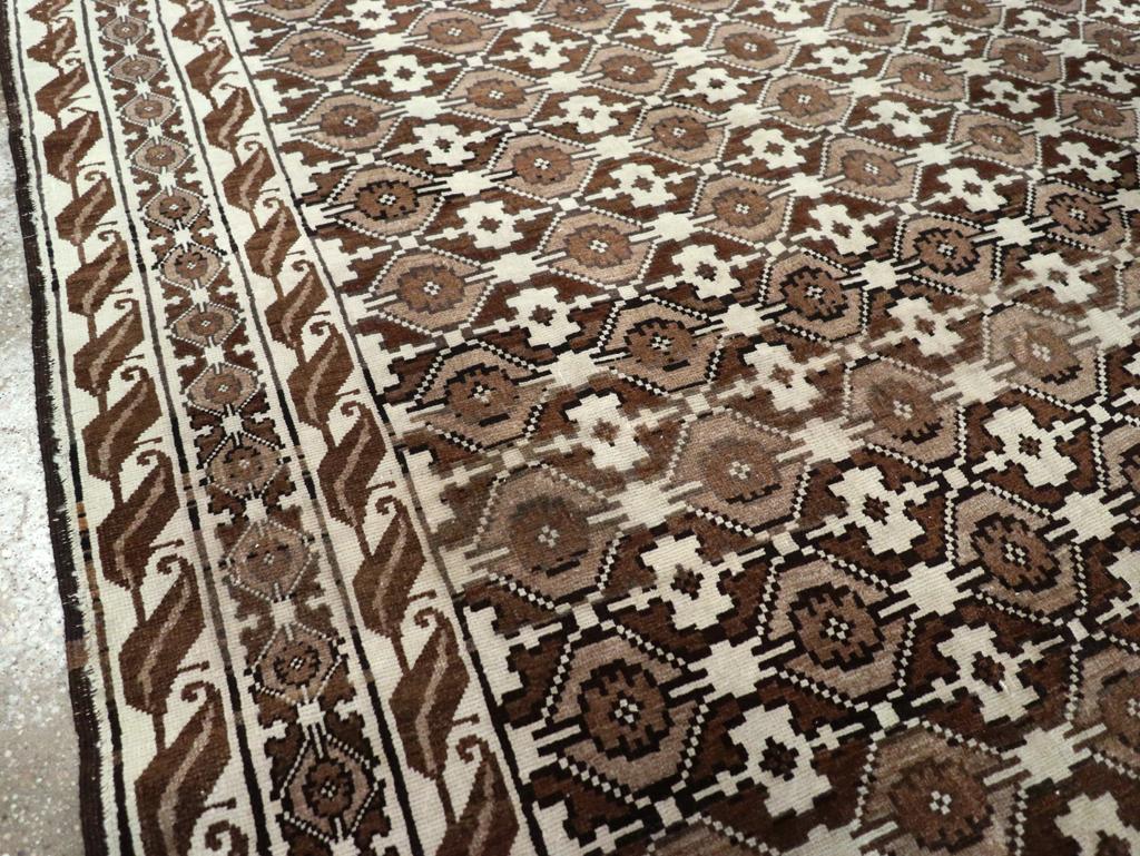 Rustic Mid-20th Century Turkish Anatolian Accent Rug For Sale
