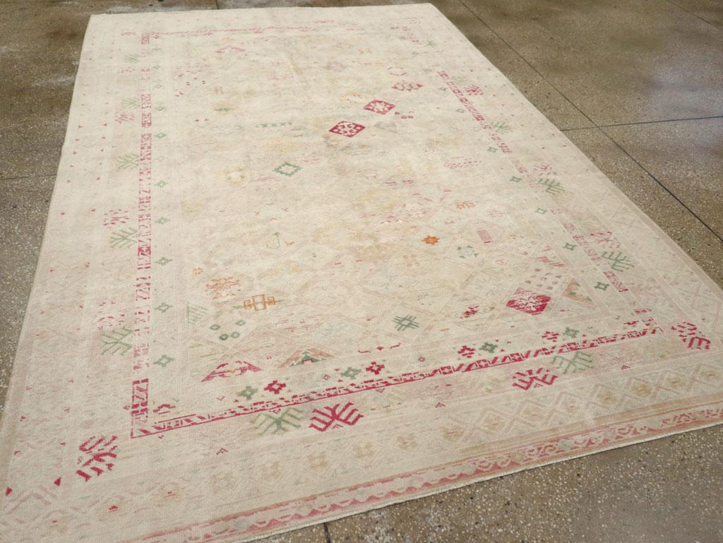 Mid-20th Century Turkish Anatolian Accent Rug For Sale 1